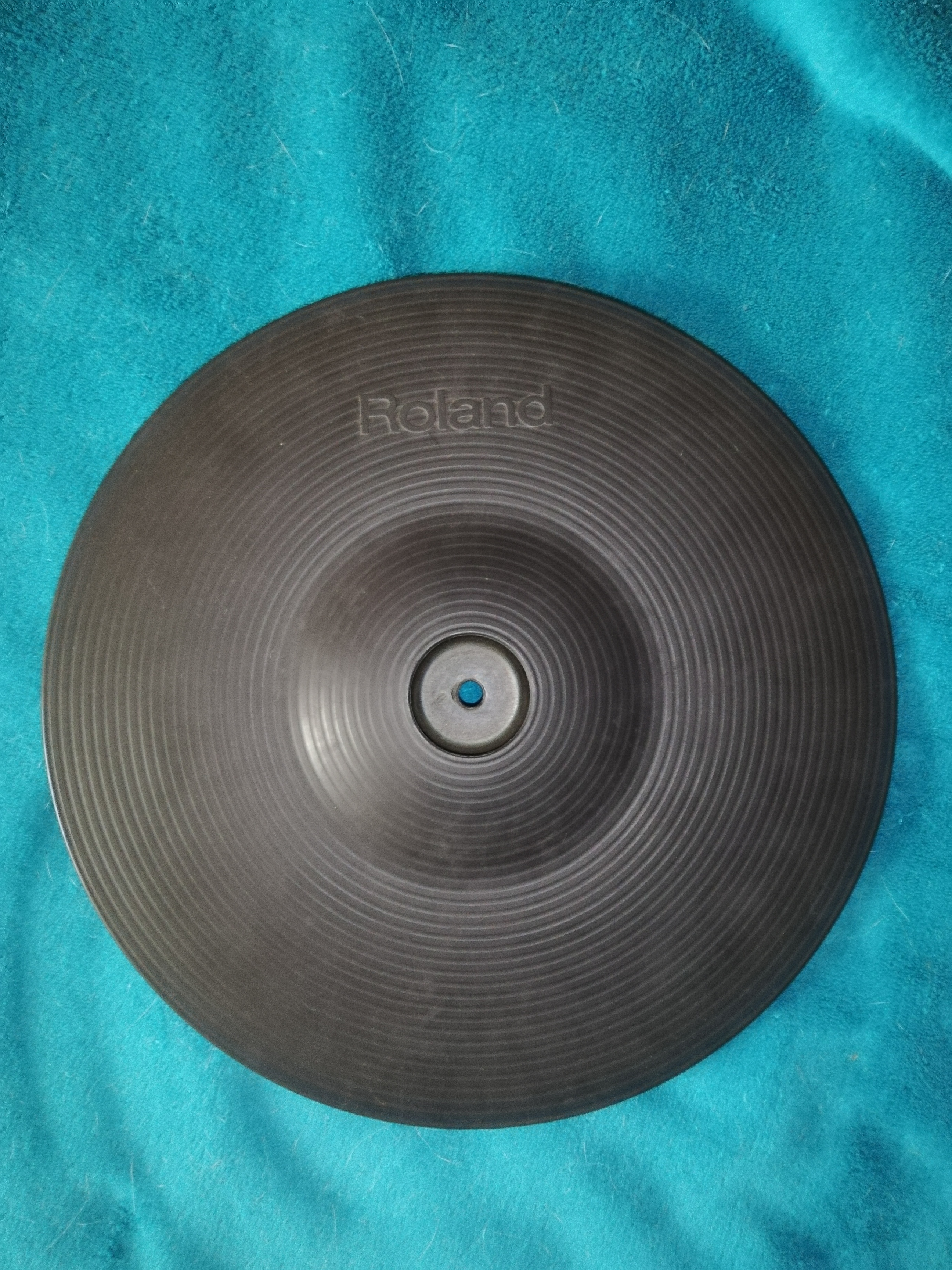 Cymbale ROLAND  120€