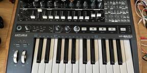 Vends Arturia Minibrute 2