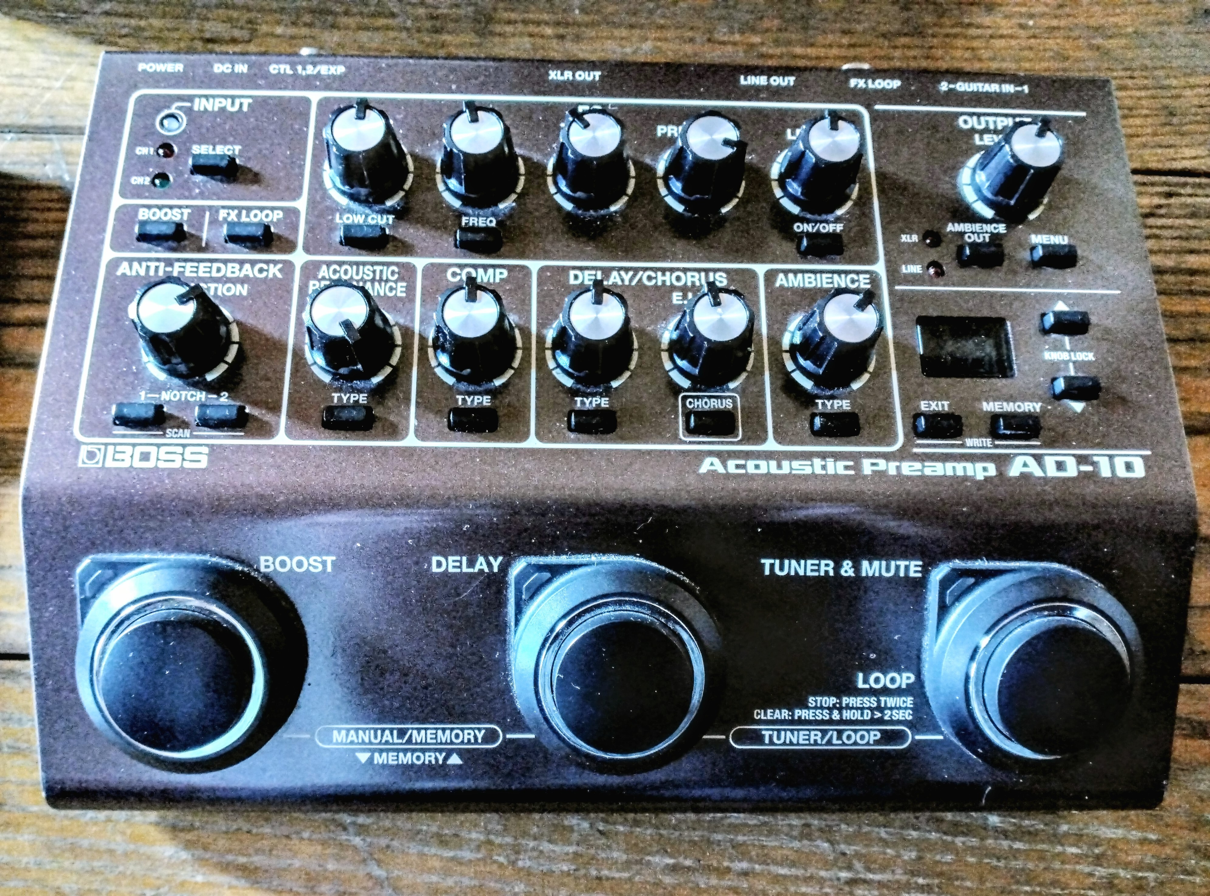 Préampli acoustique Boss AD-10