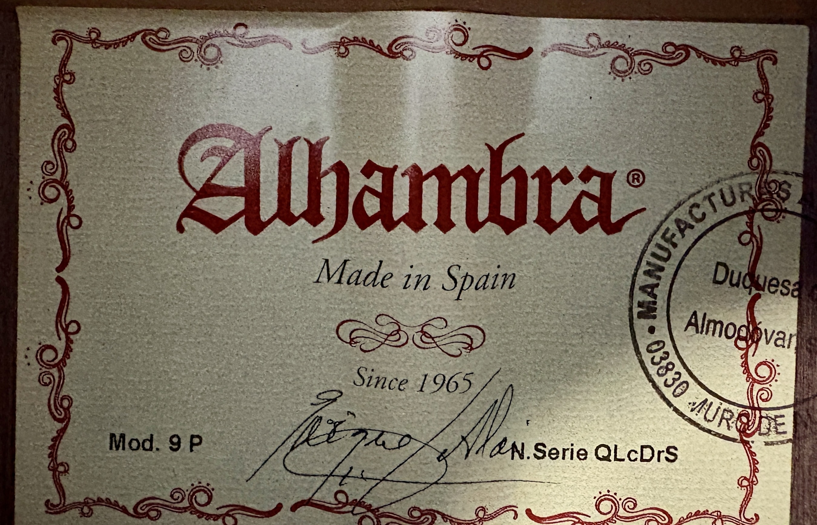 Alhambra Guitars 9 P (84914)