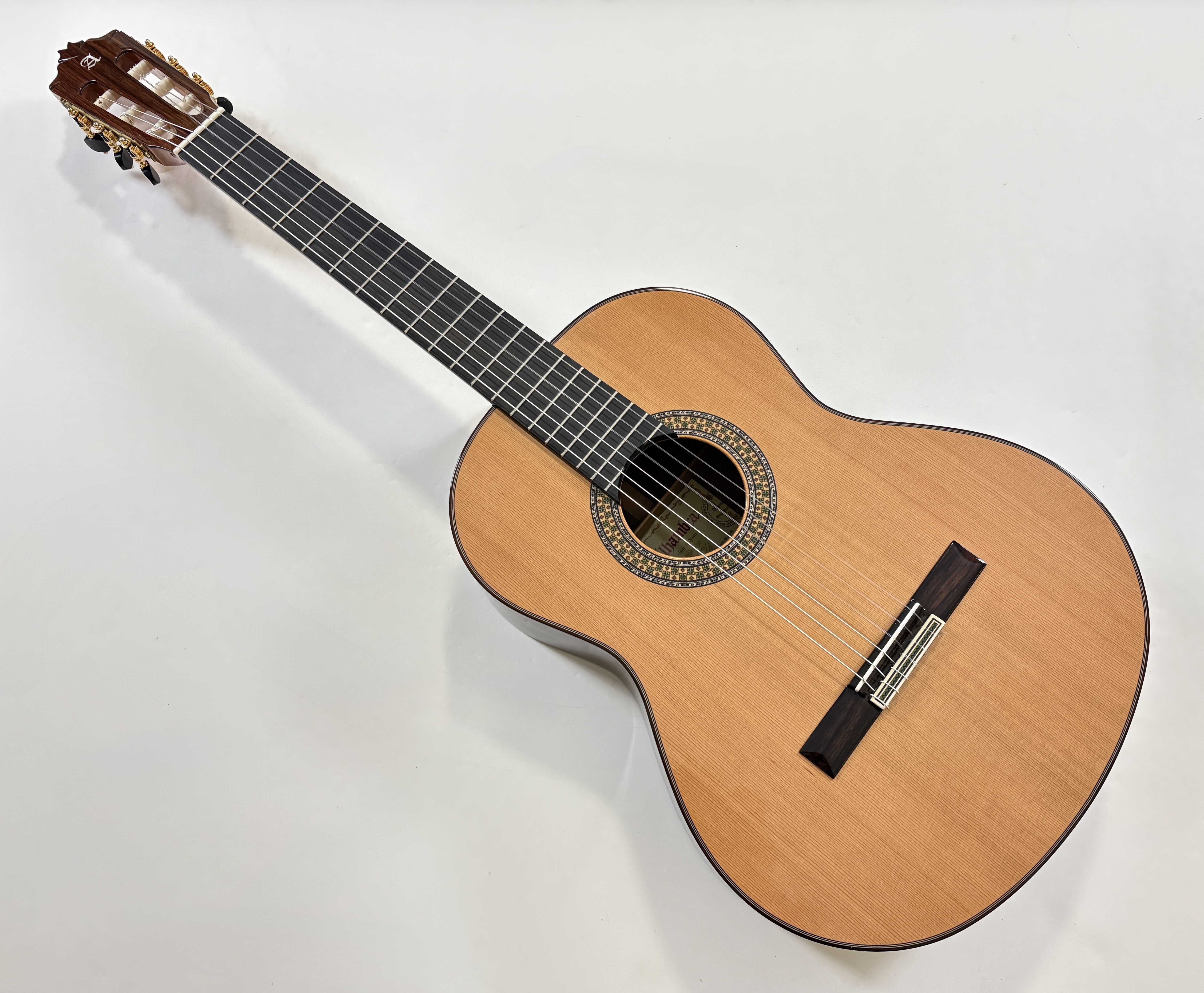 Alhambra Guitars 9 P (13655)