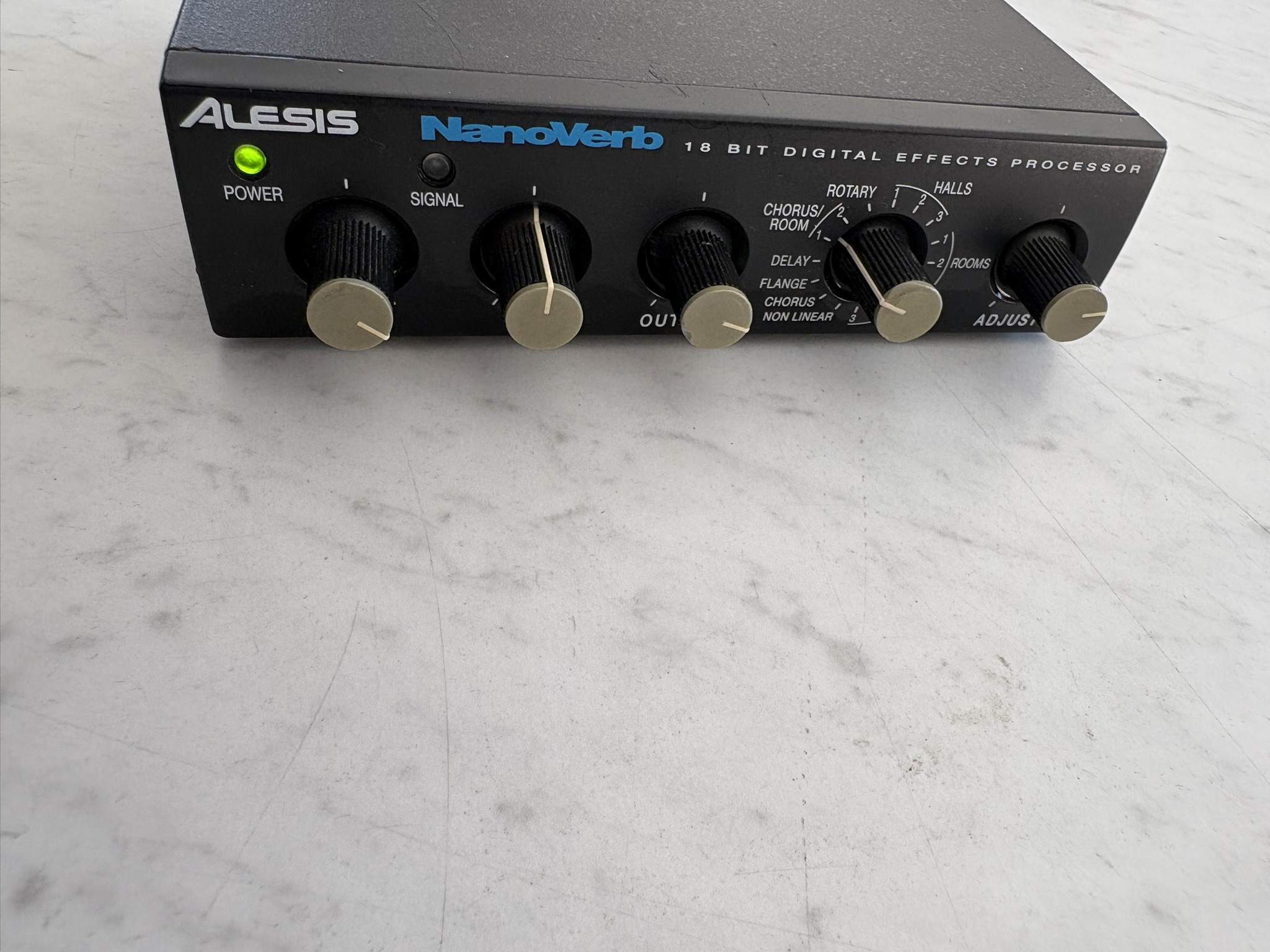 alesis nanoverb