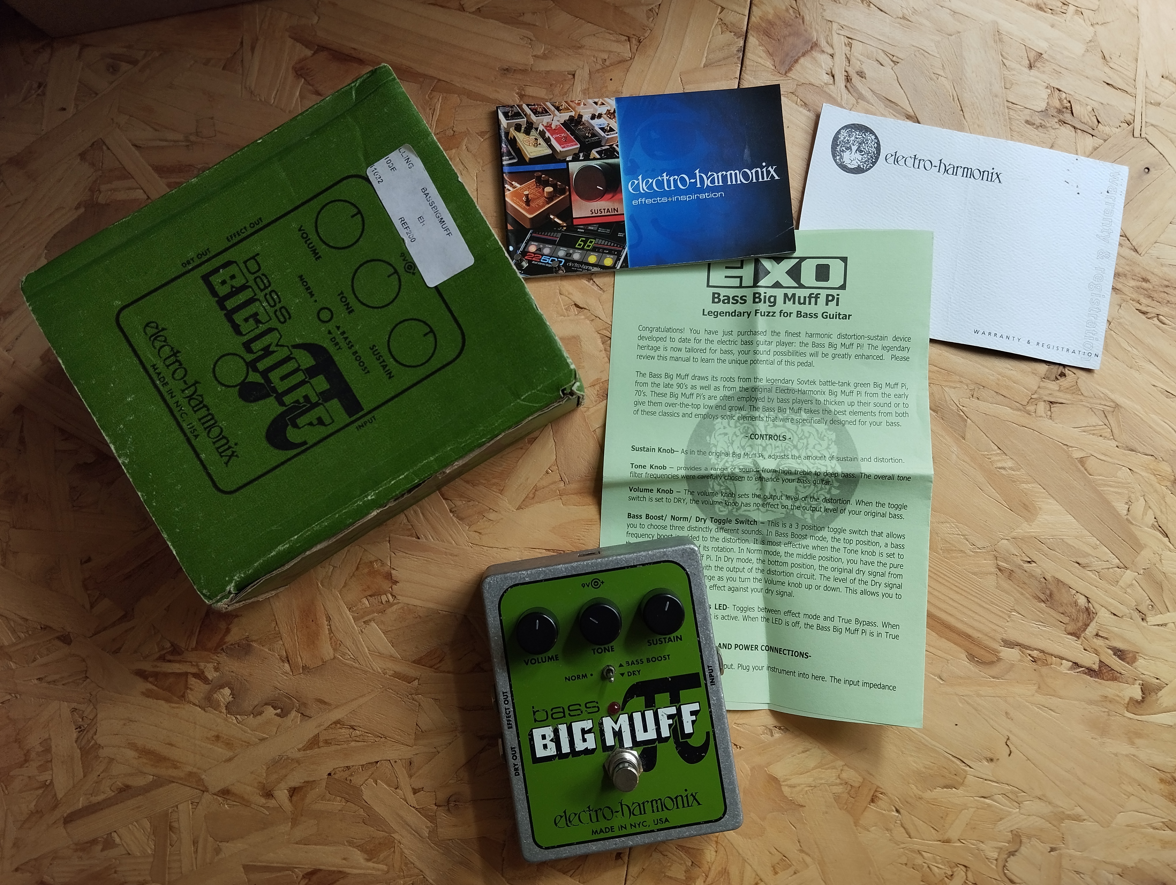 Vends Bass Big Muff Pi