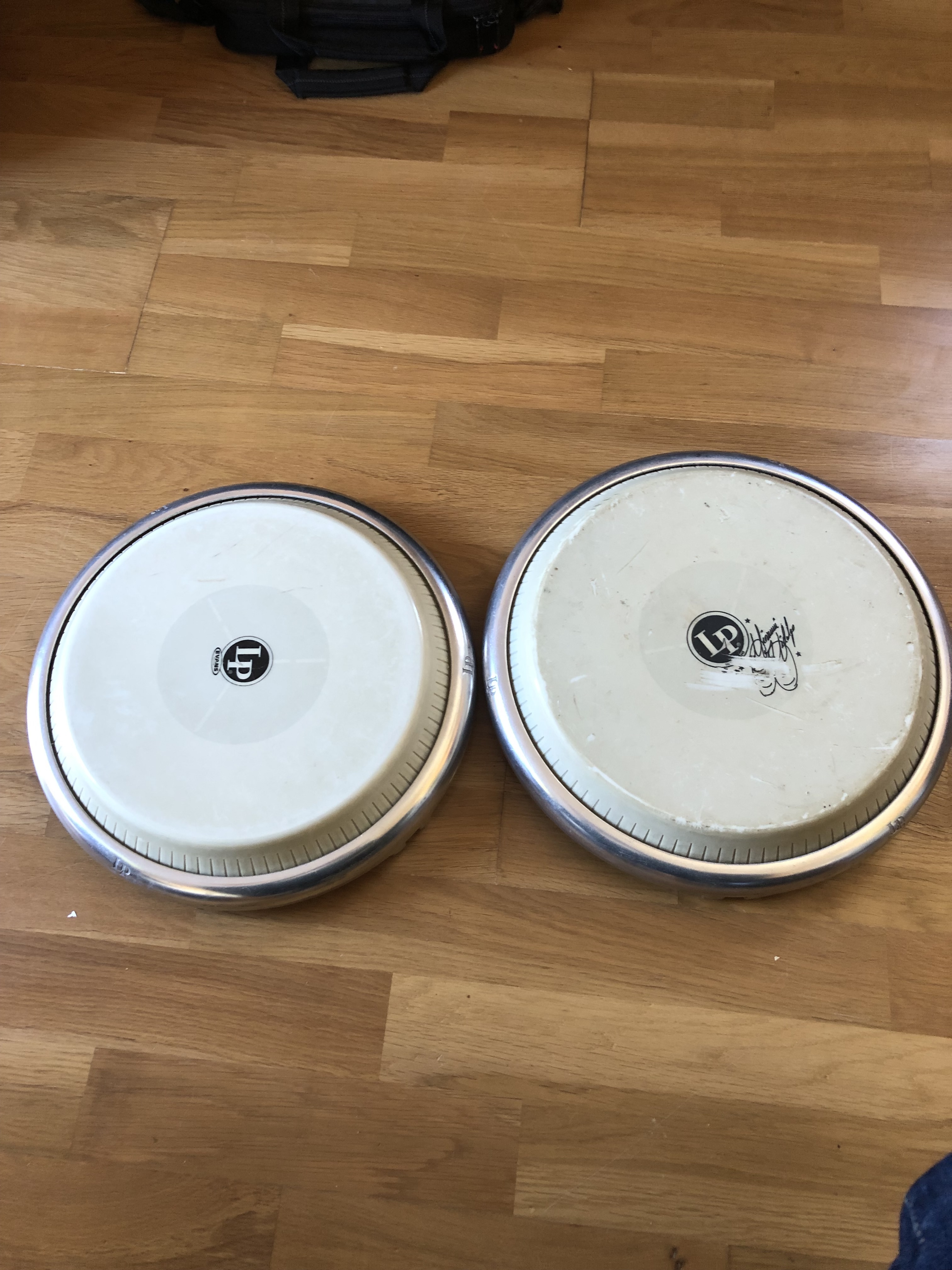 Vends paire de LP compact congas 11" et 11"3/4