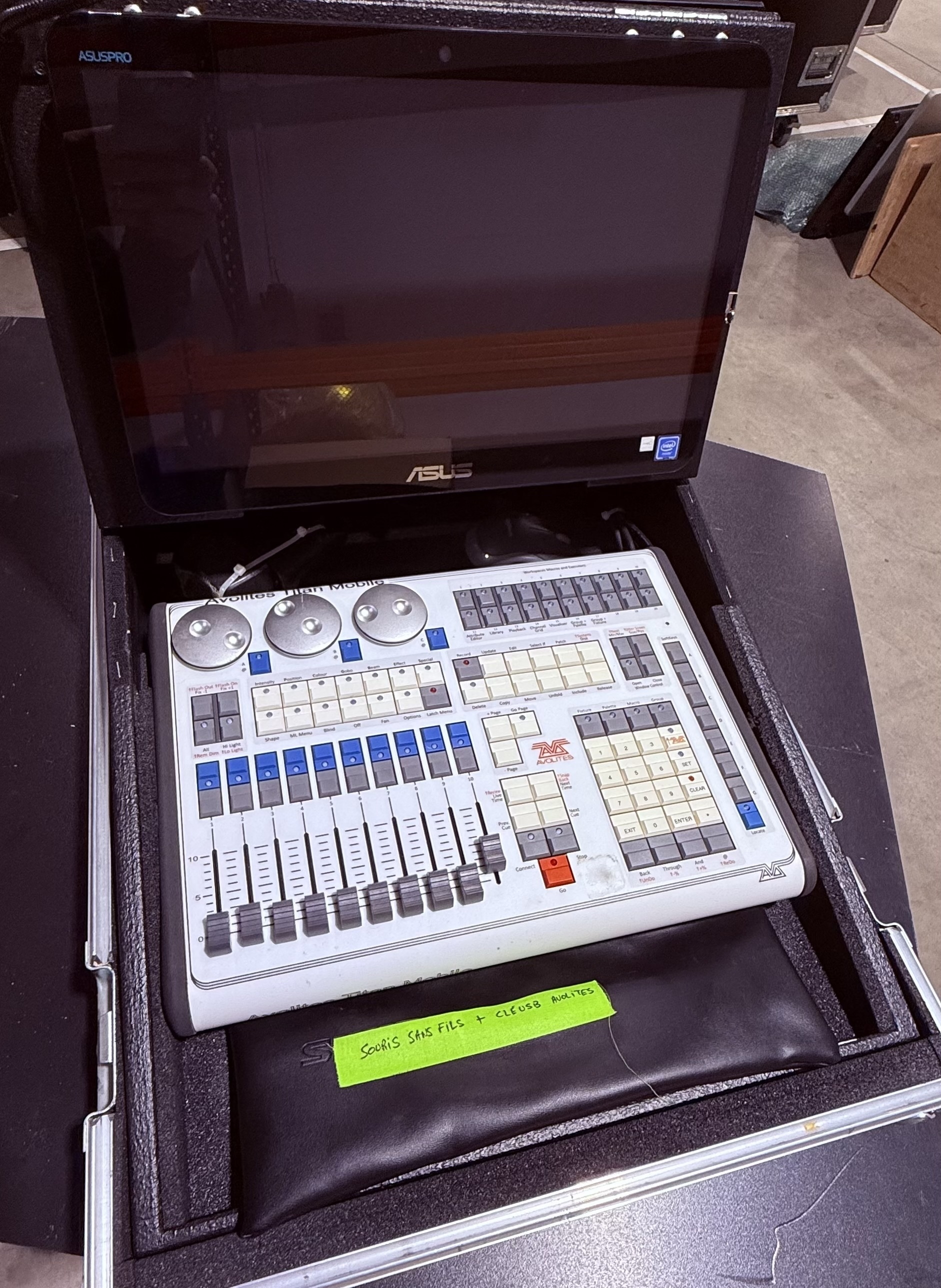 Pupitre lumière AVOLITE TITAN MOBILE