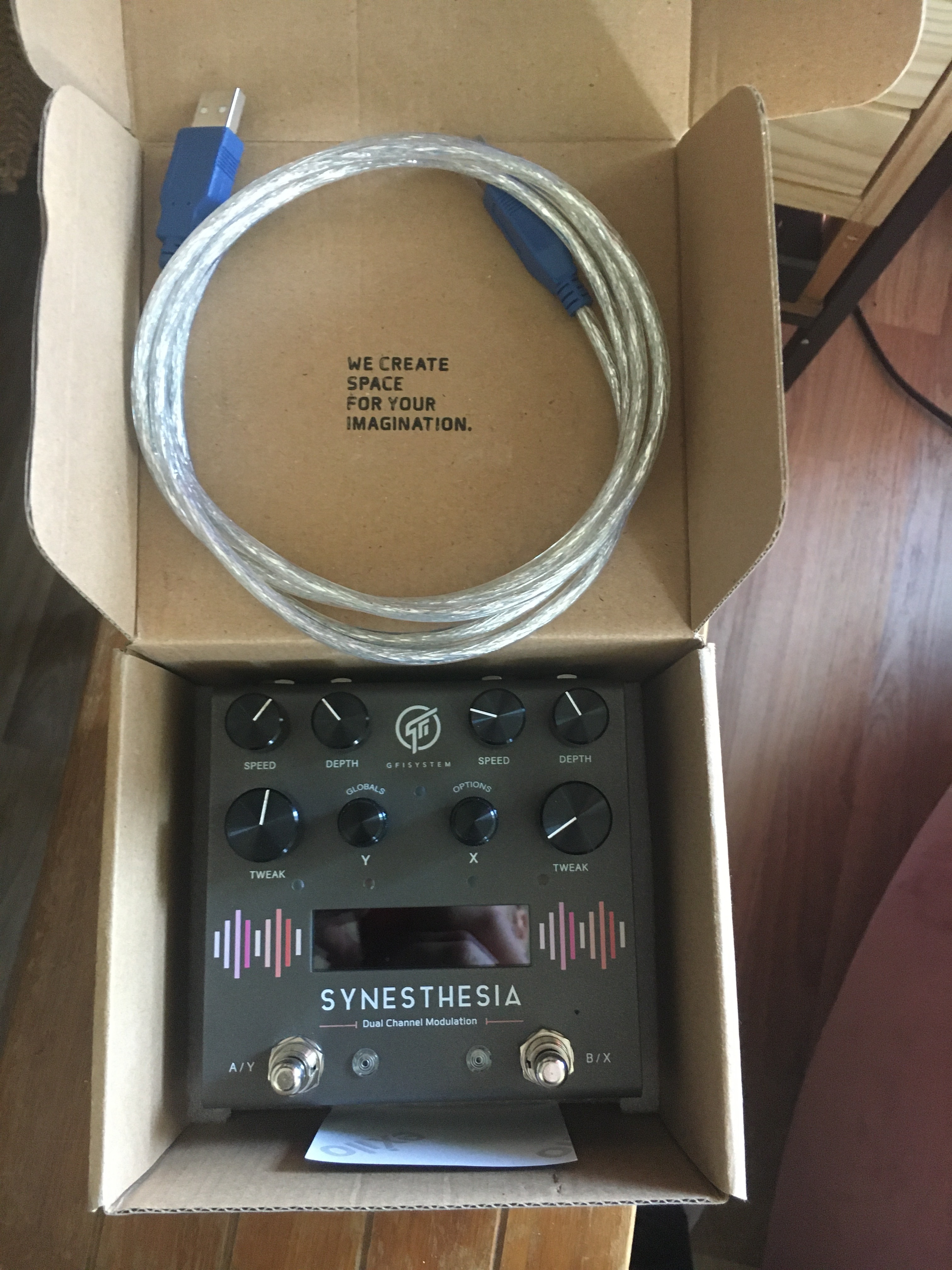 Vends Synesthesia - GFI (pédale double effets)