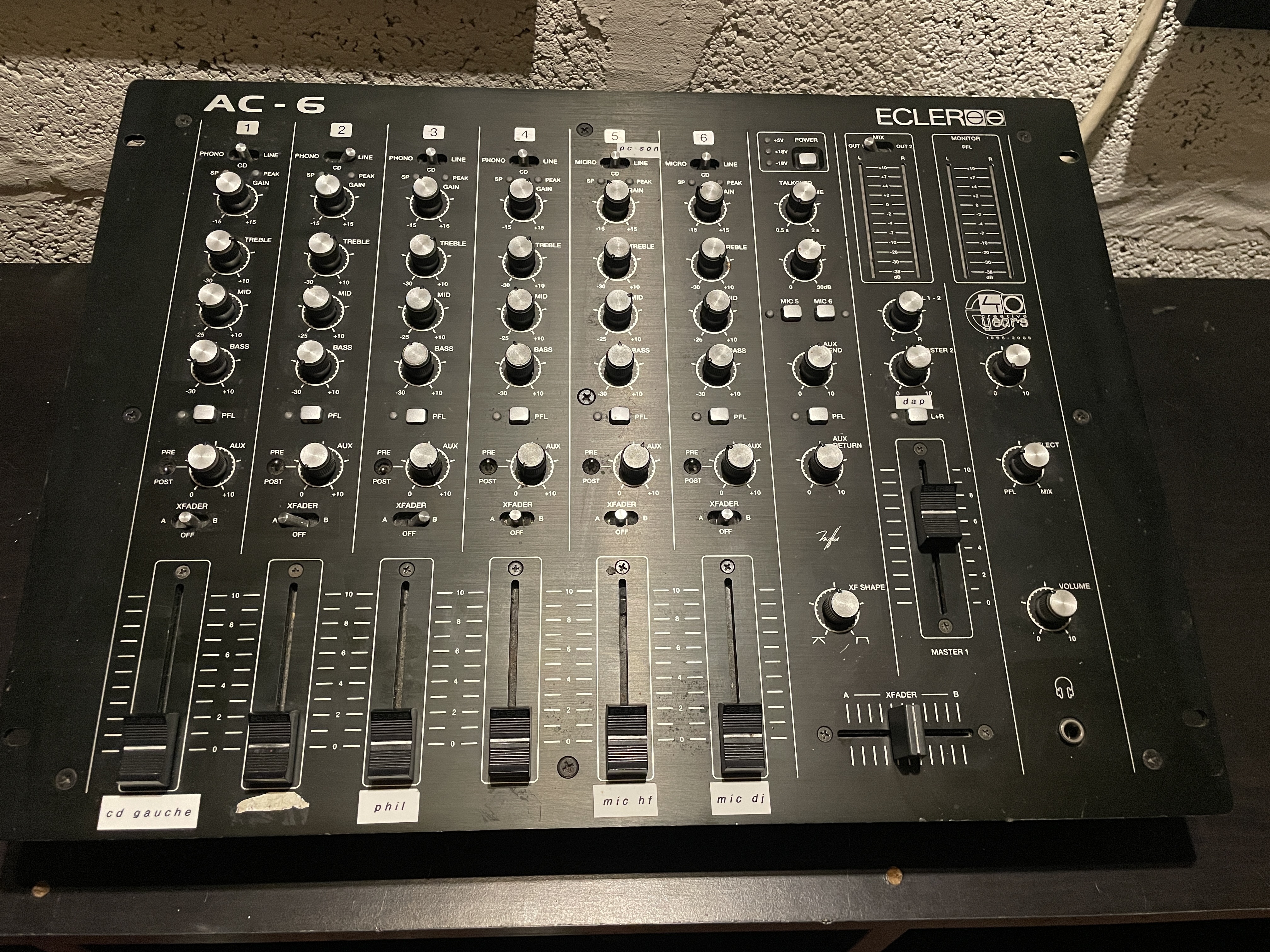 Table de mixage Ecler AC‑6 Édition 40e Anniversaire