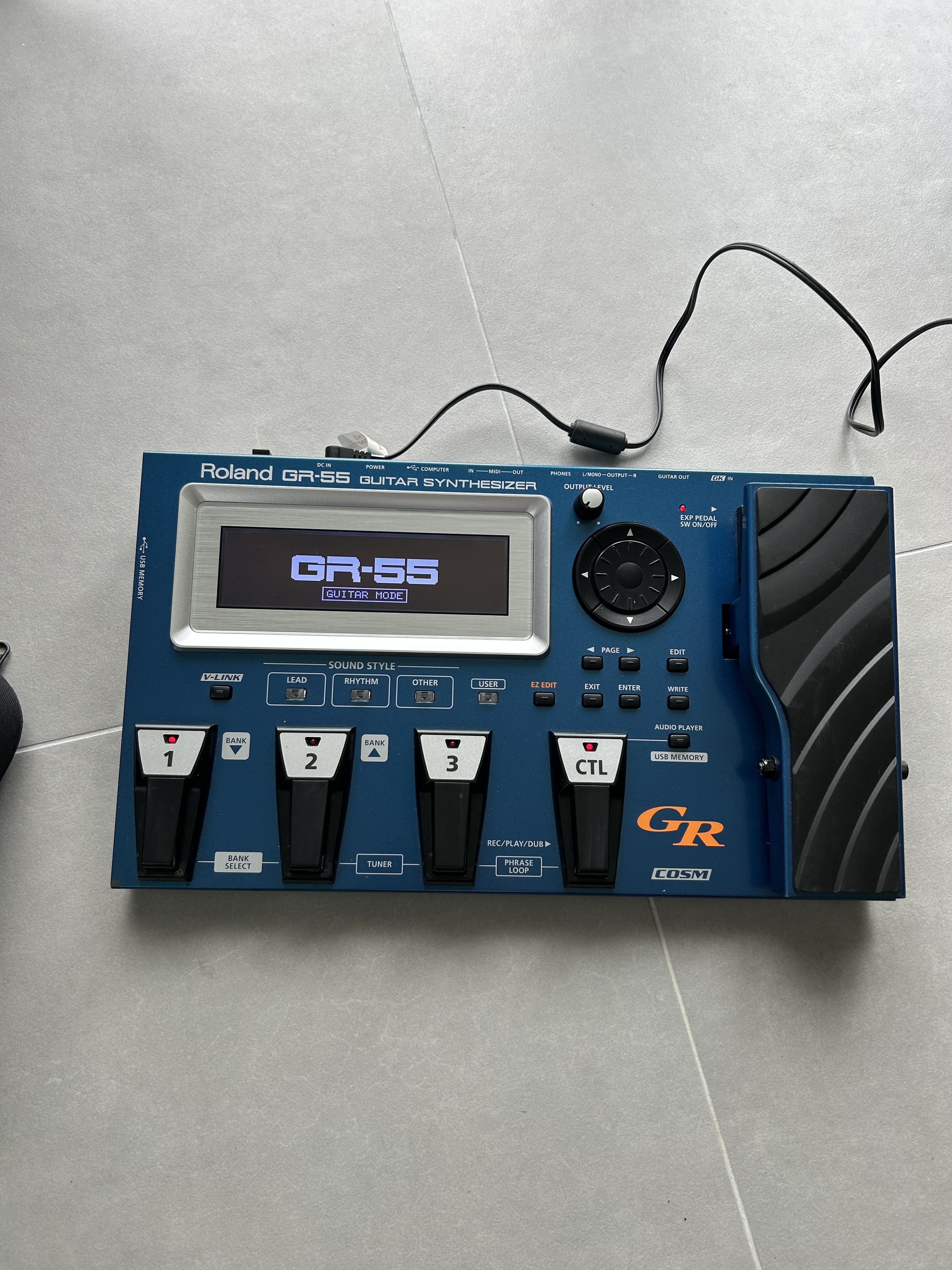 Synthé guitare Roland GR 55