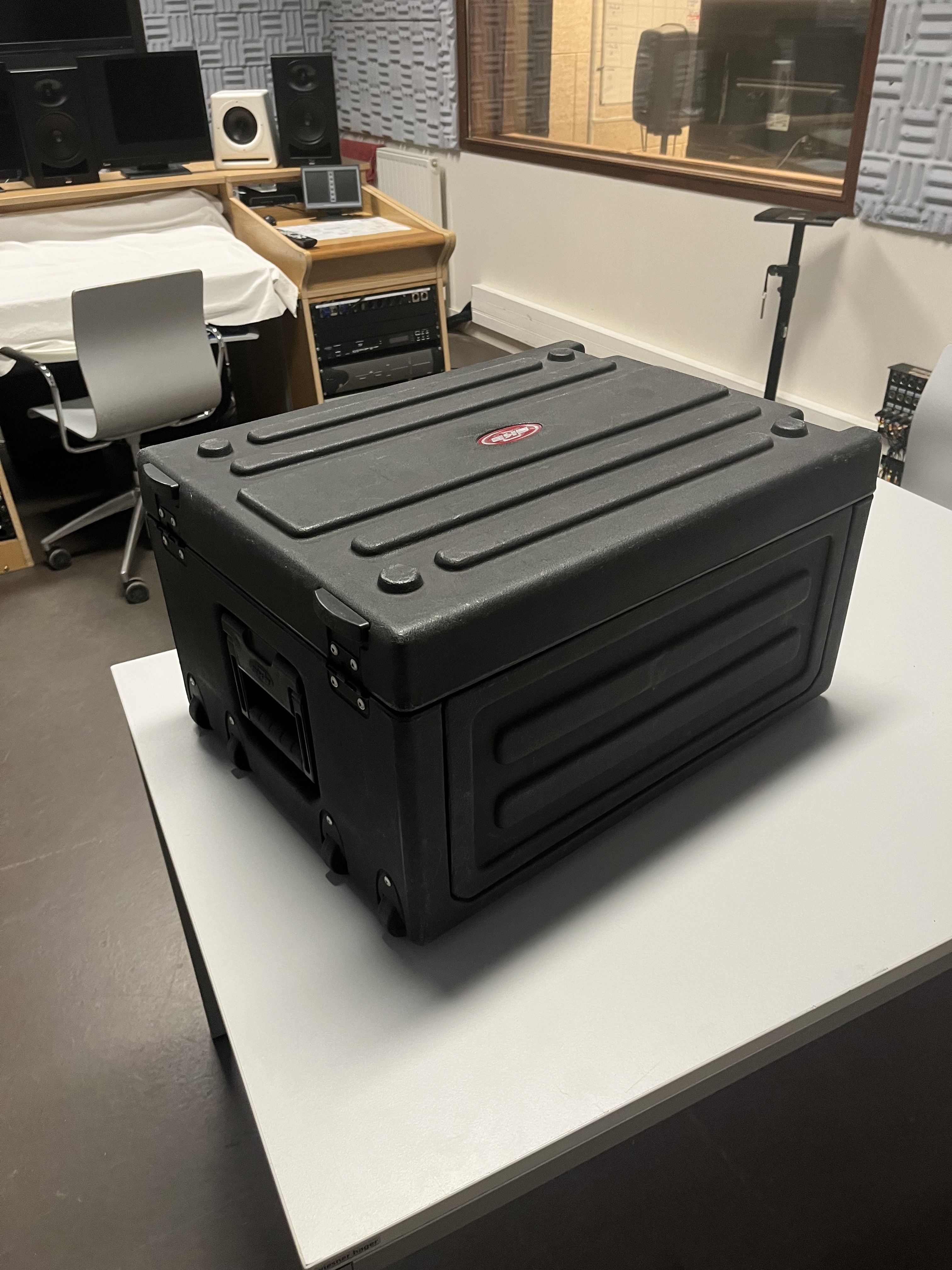 Vds Flight cases 4U pour ordinateur portable 