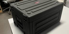 Vds Flight cases 4U pour ordinateur portable