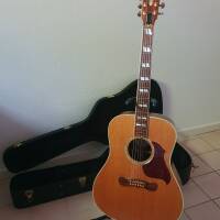 Vends superbe Gibson Songwriter Deluxe Studio