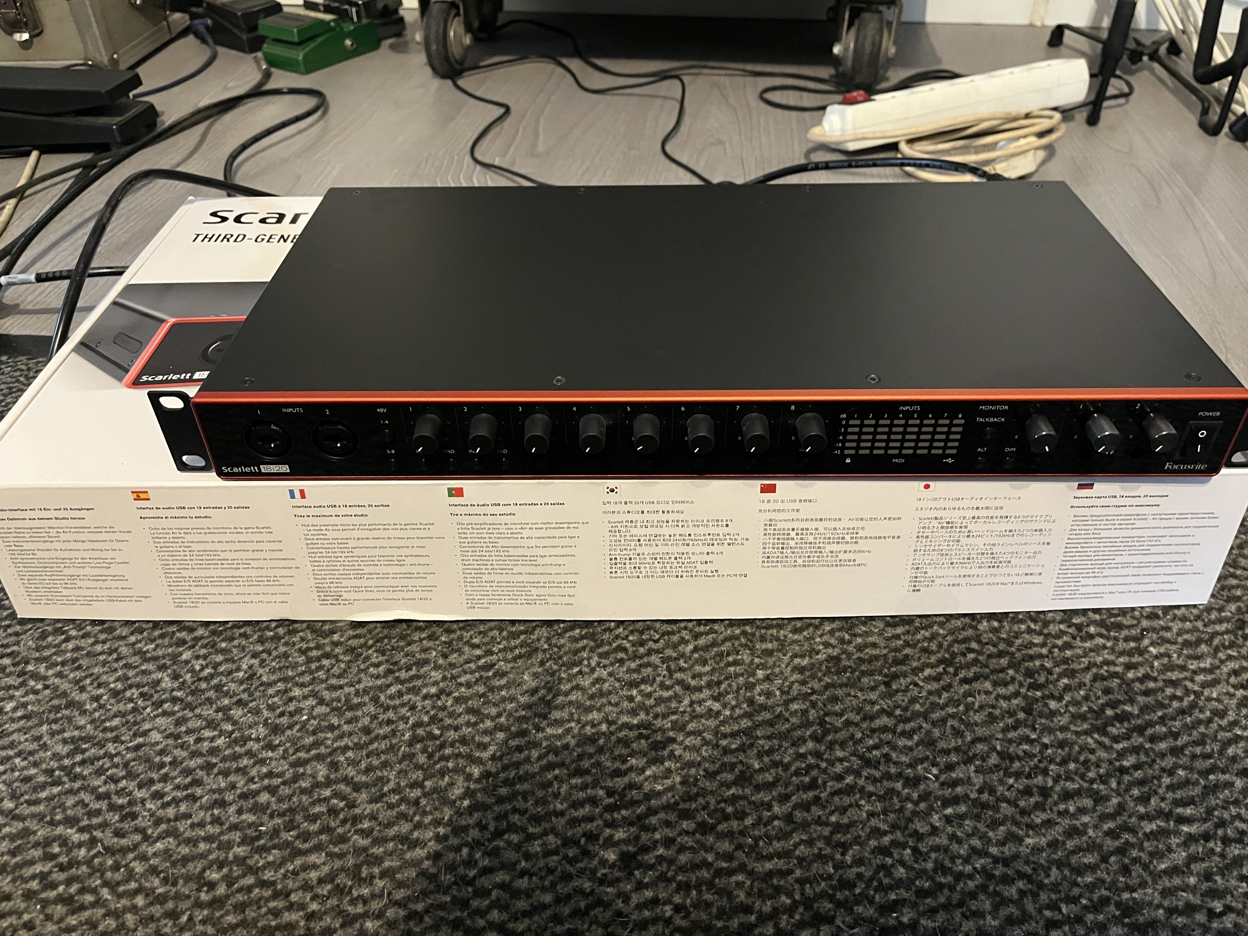 Vends Focusrite Scarlett 18i20 interface audio (3e gen)