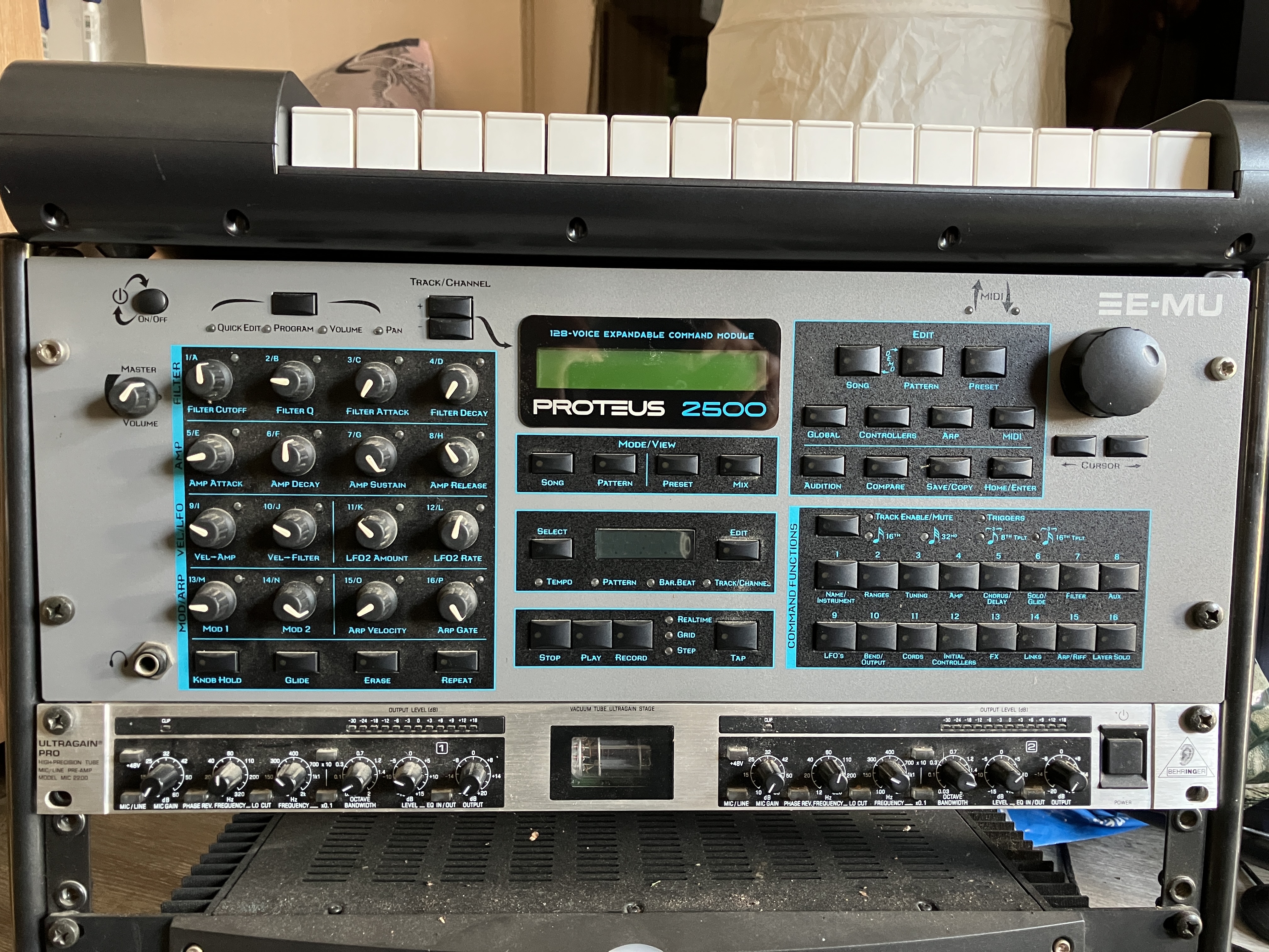 Vends expandeur E-MU Proteus 2500