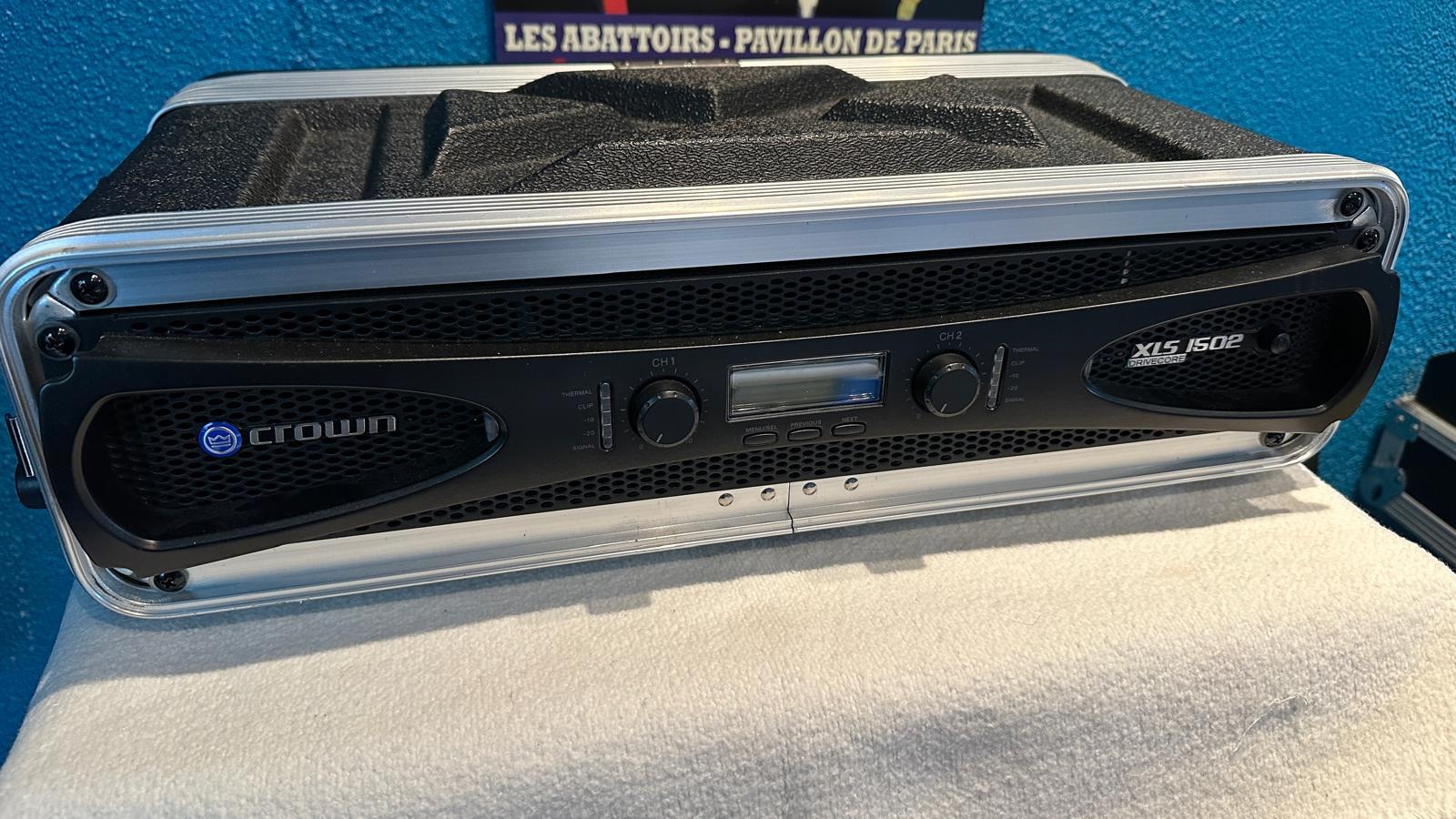 Ampli SONO Crown xls 1502 dans rack case