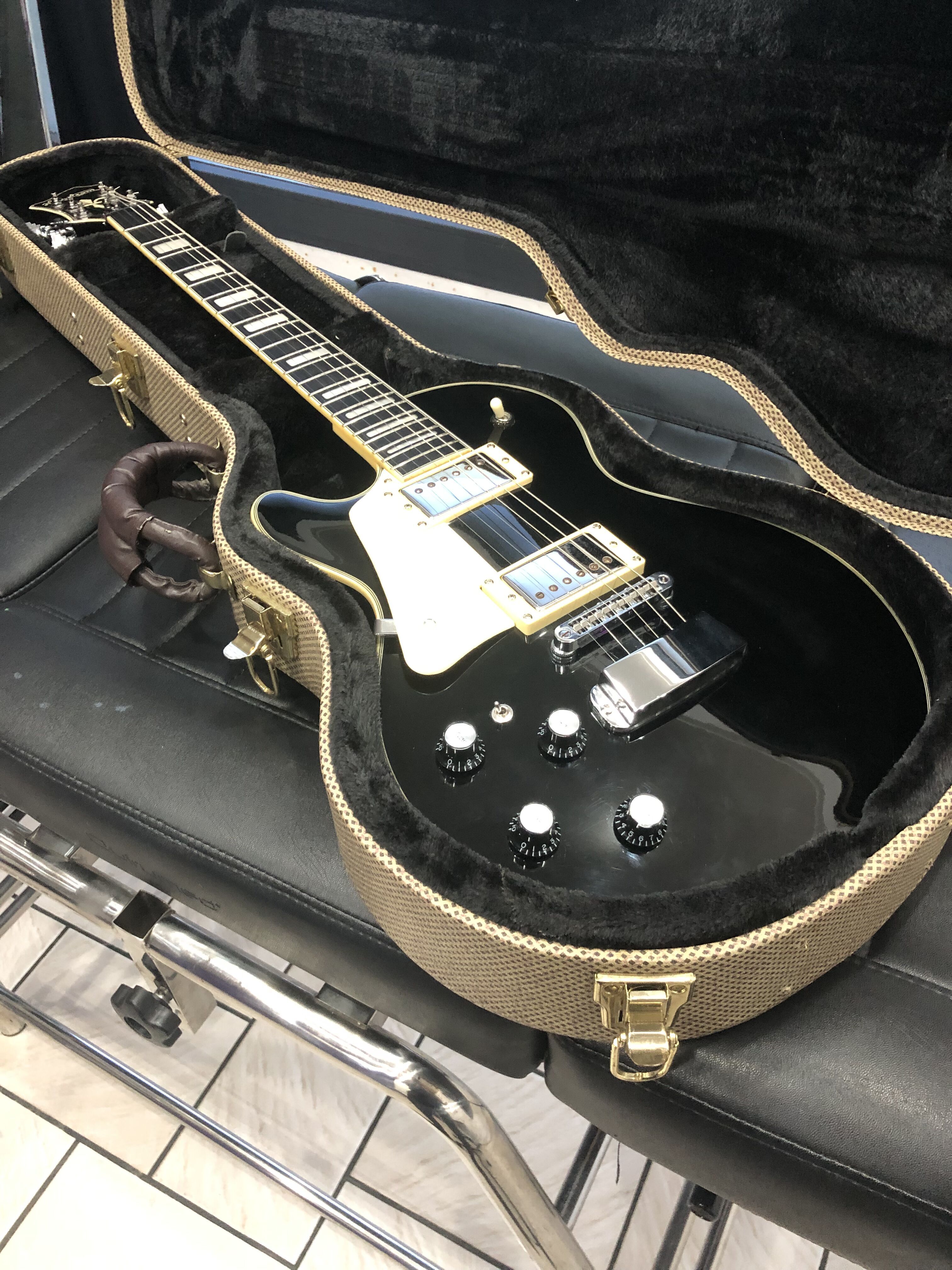 Hagstrom super swede GAUCHER