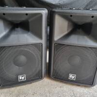 Paire d'enceintes Electro Voice SX300