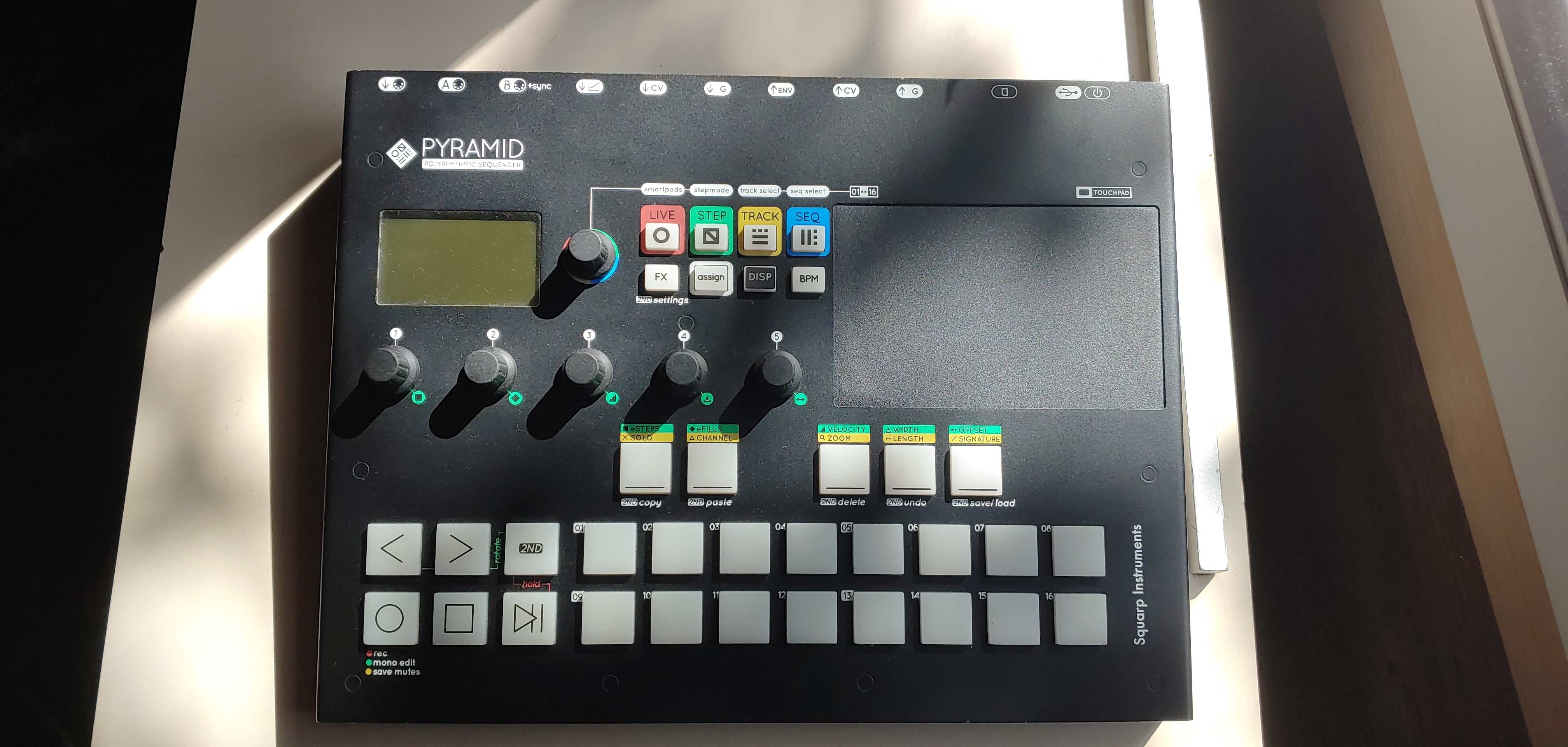 Squarp Pyramid MkII BE Sequenceur hardware