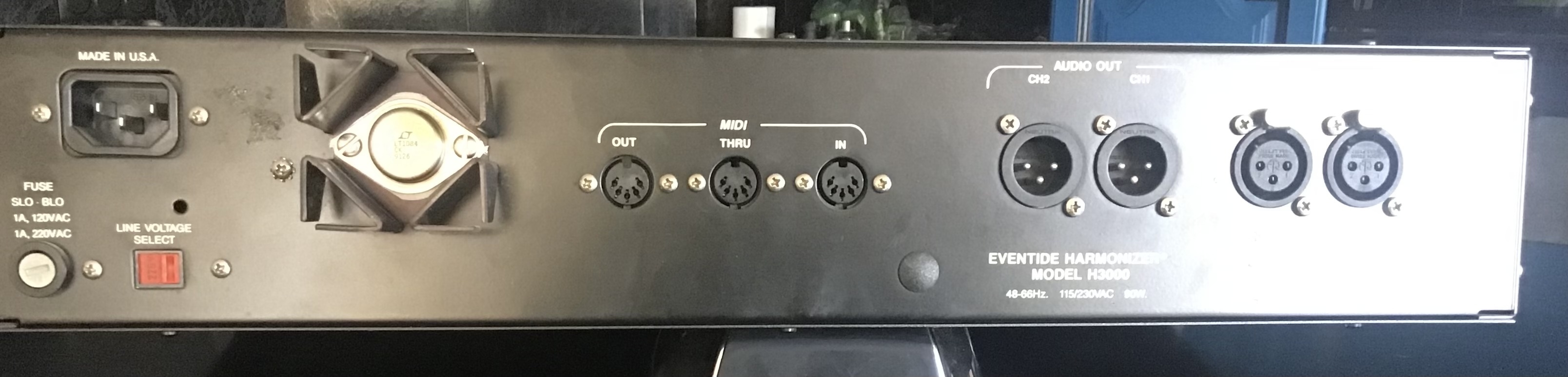 H 3000 rear