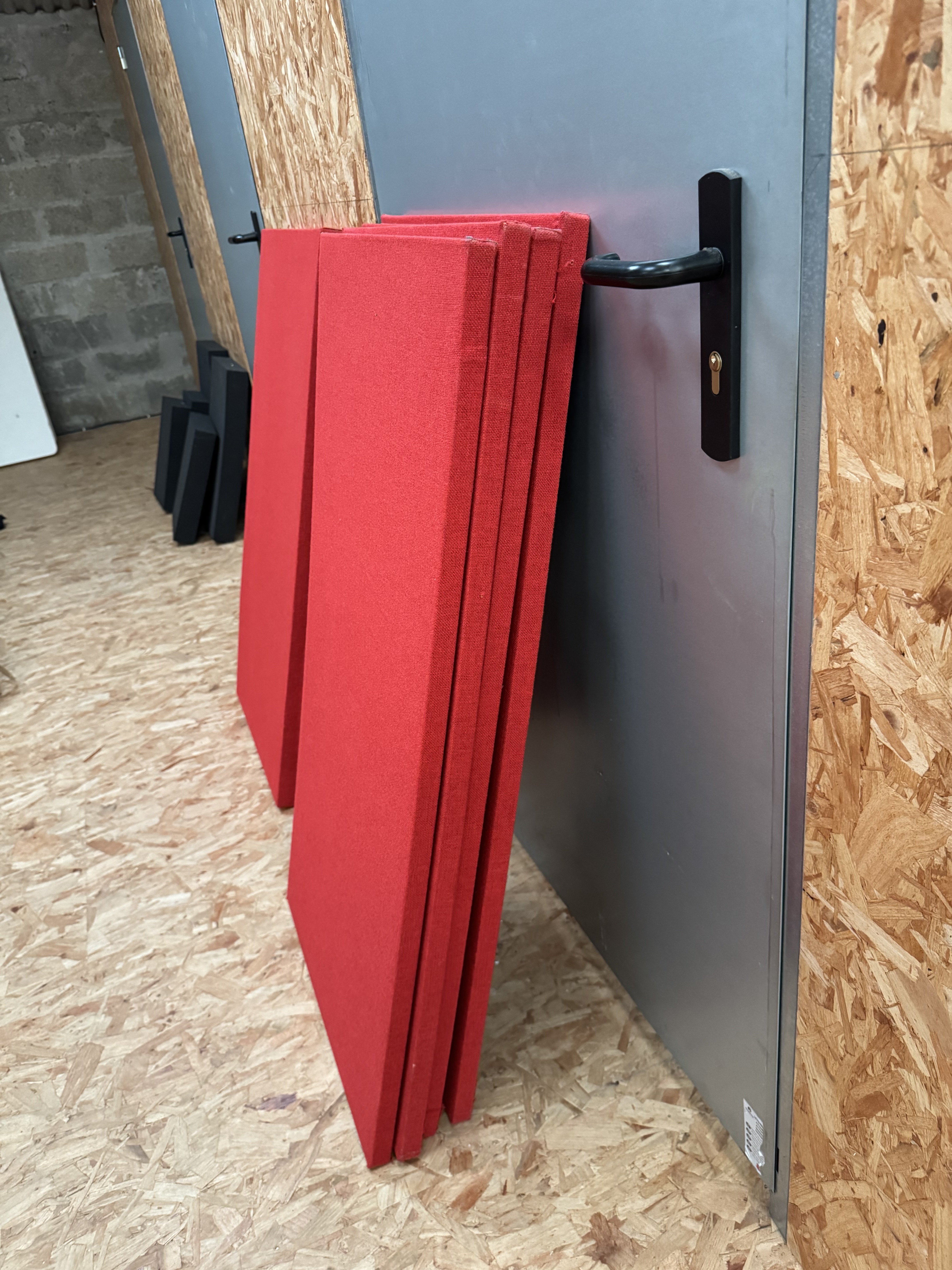 EQ Acoustics Spectrum Studio Cloud 25L Red – paire