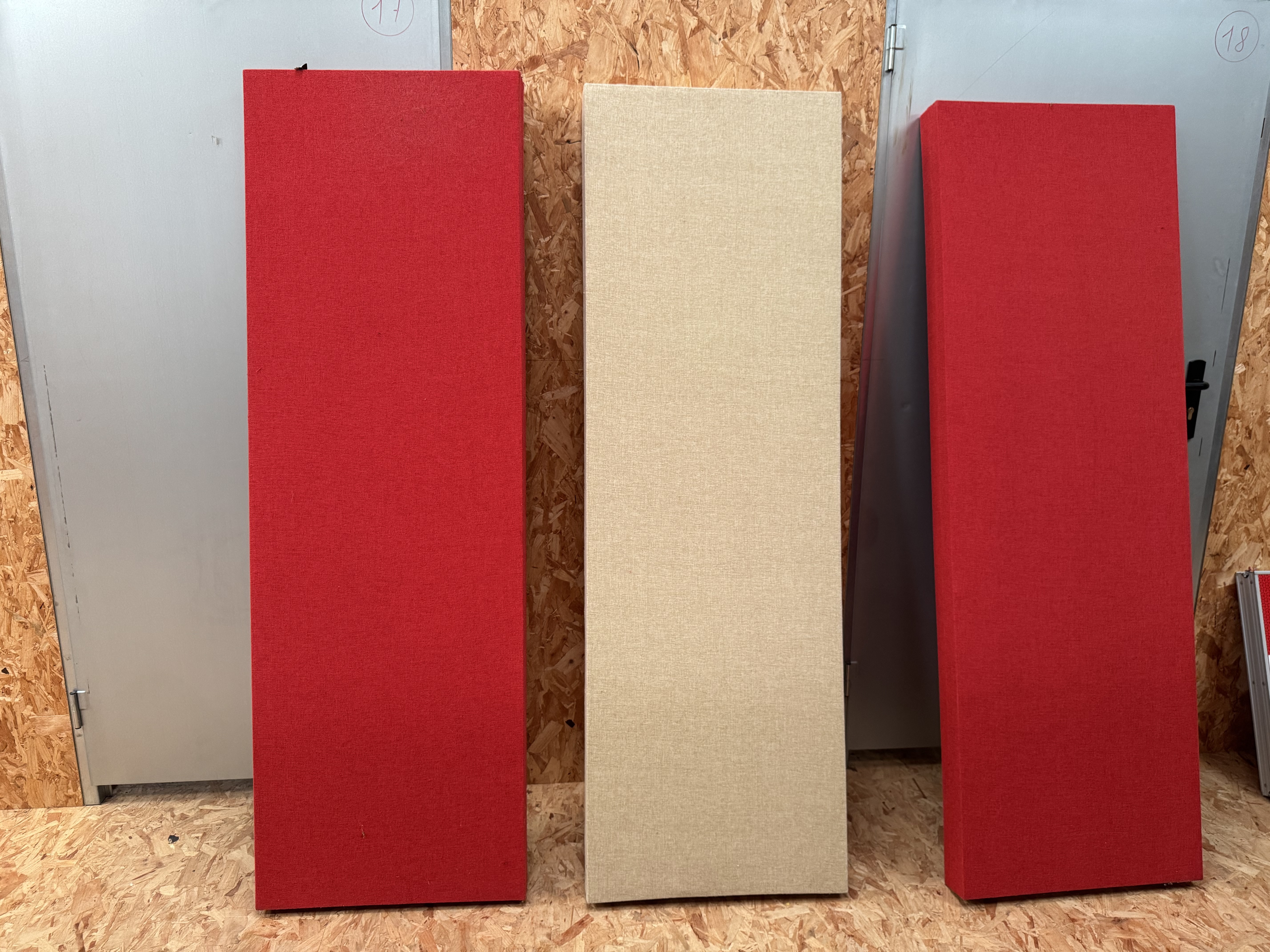 EQ Acoustics Spectrum Gobo red