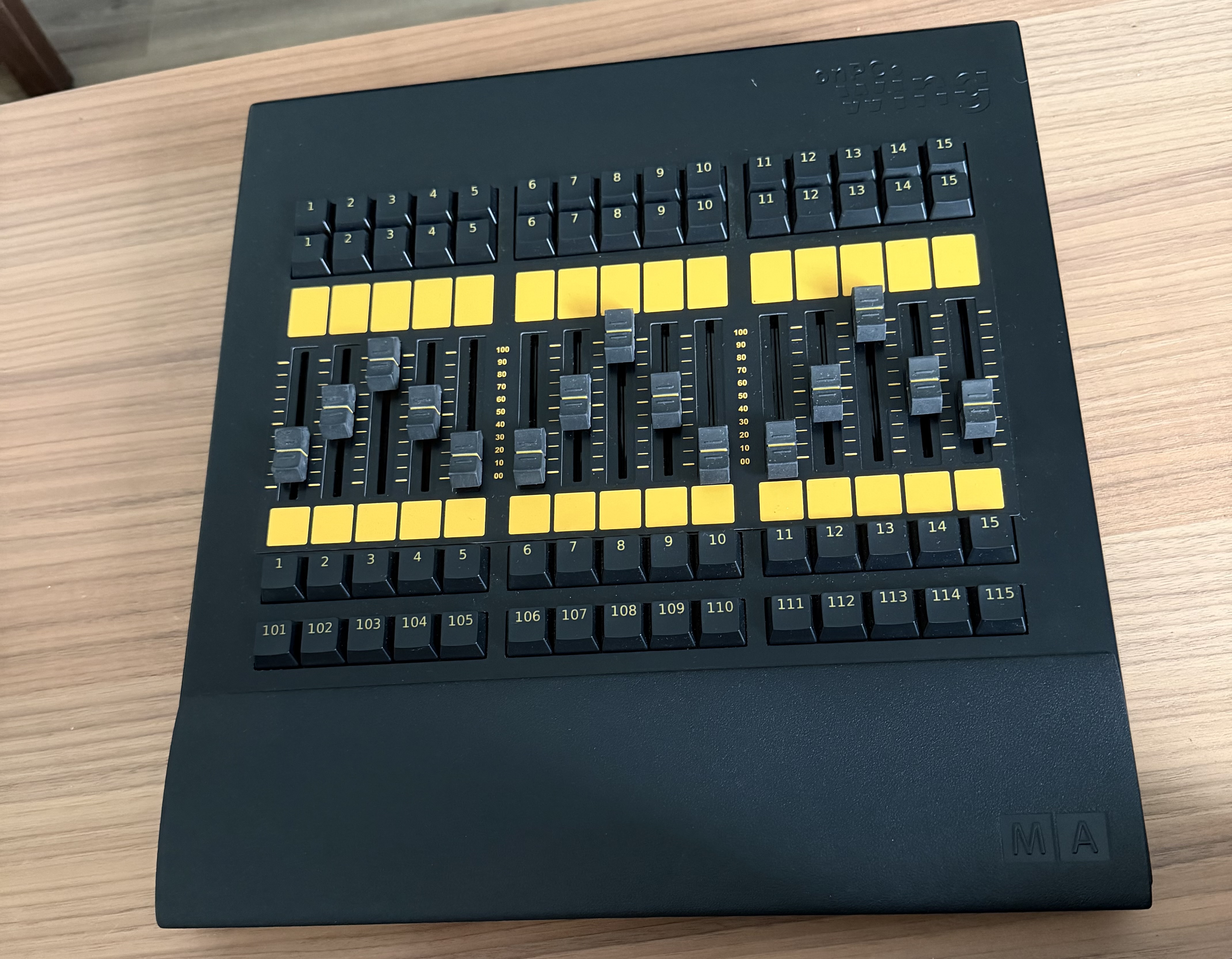 FaderWing OnPC GrandMA2