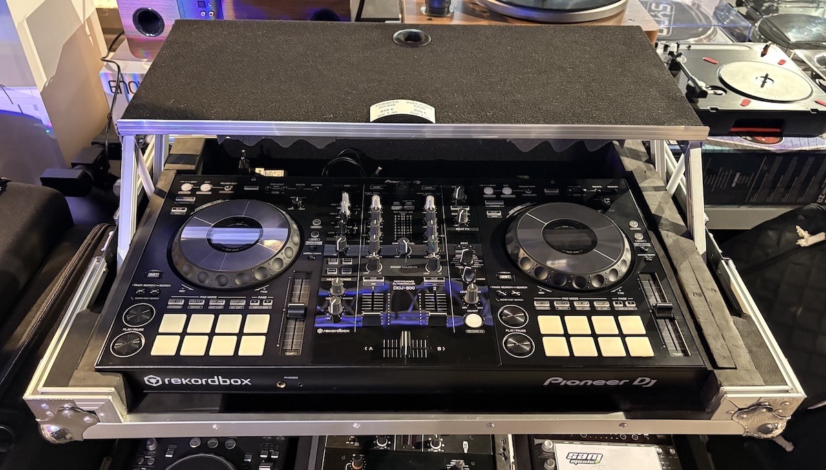 DDJ800