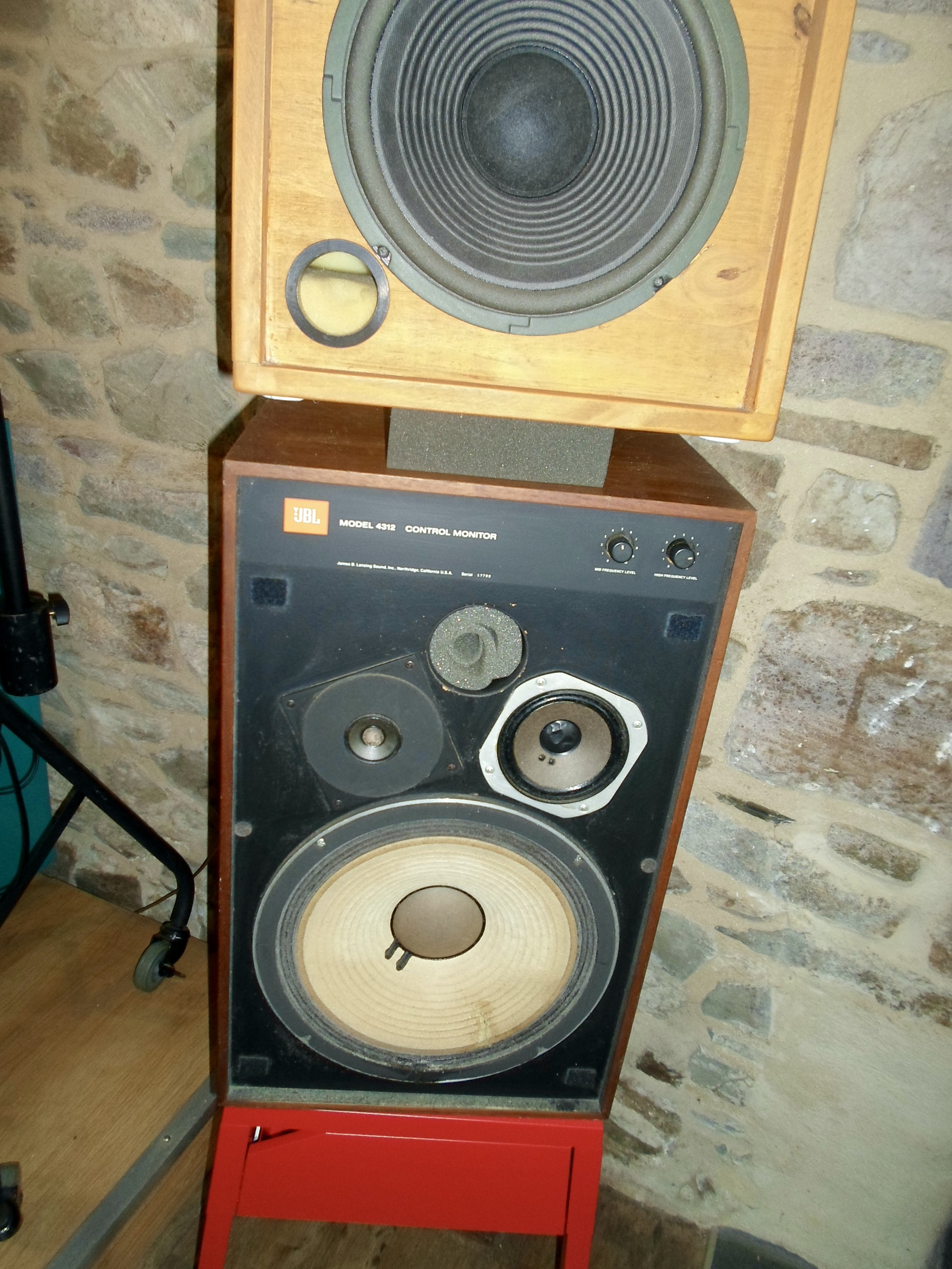 jbl 4312 + sub offert