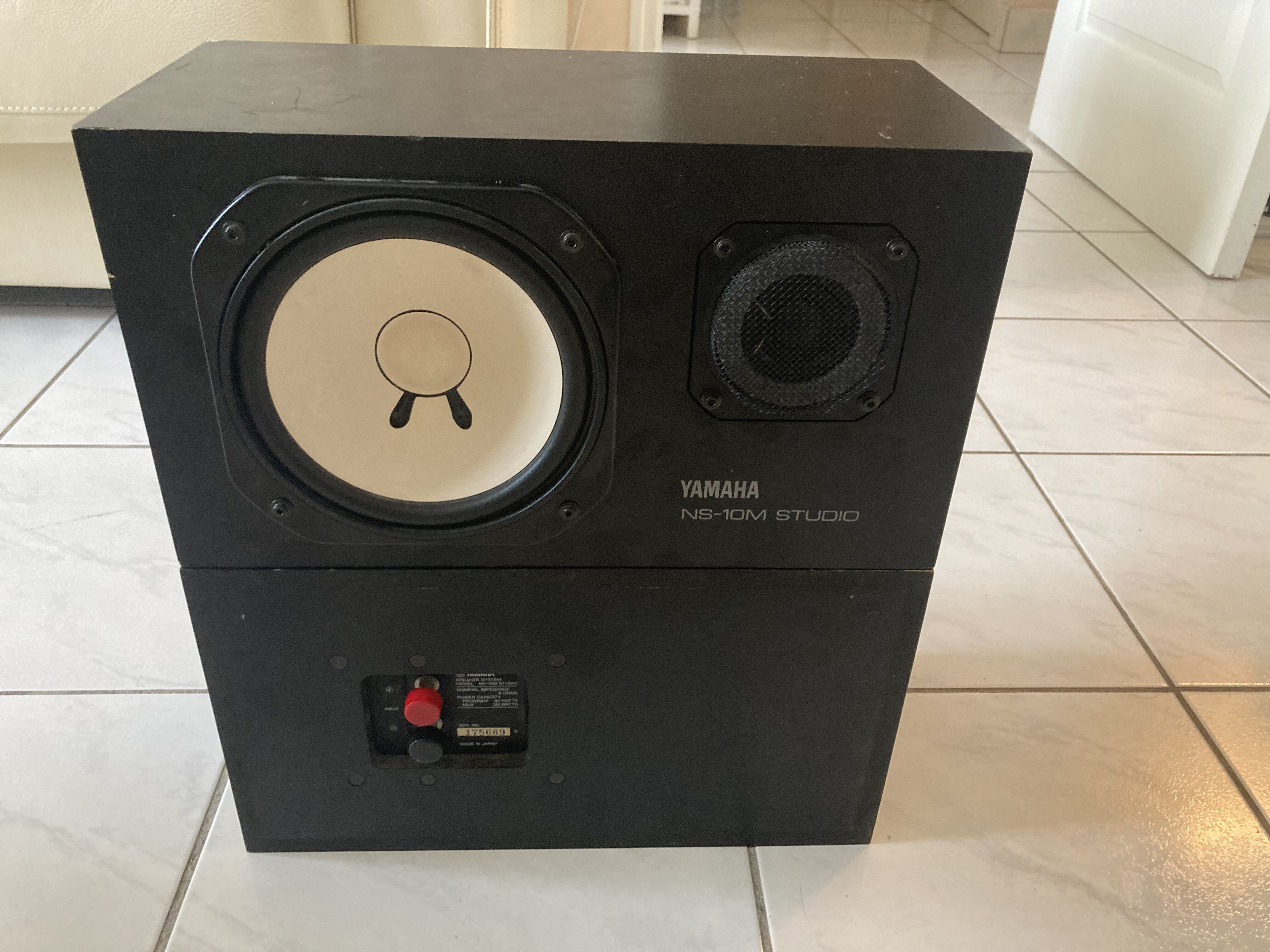 Yamaha NS 10 M Studio + Amplificateur Yamaha A100a