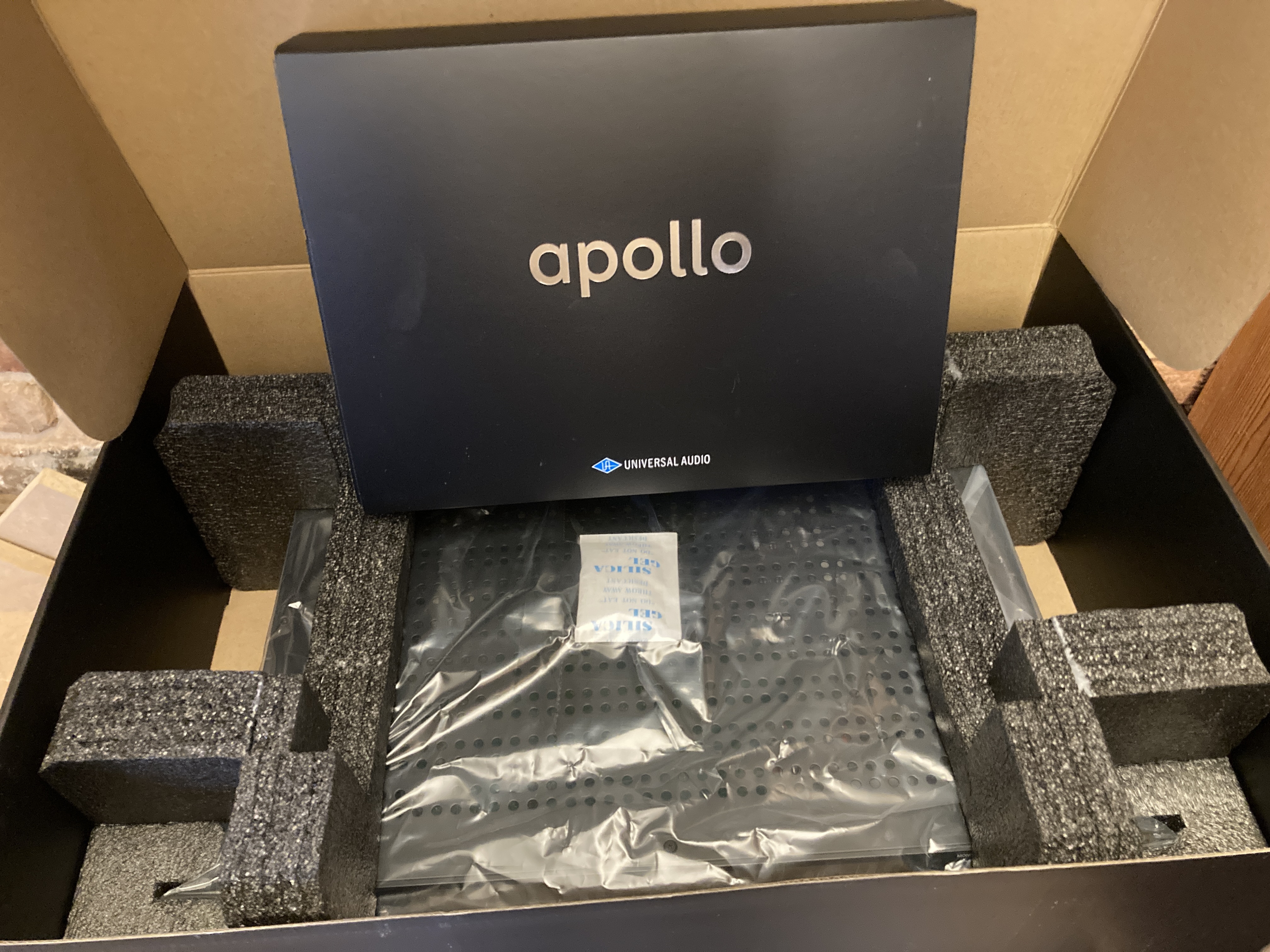 UAD Apollo 16 - Box intérieur 1