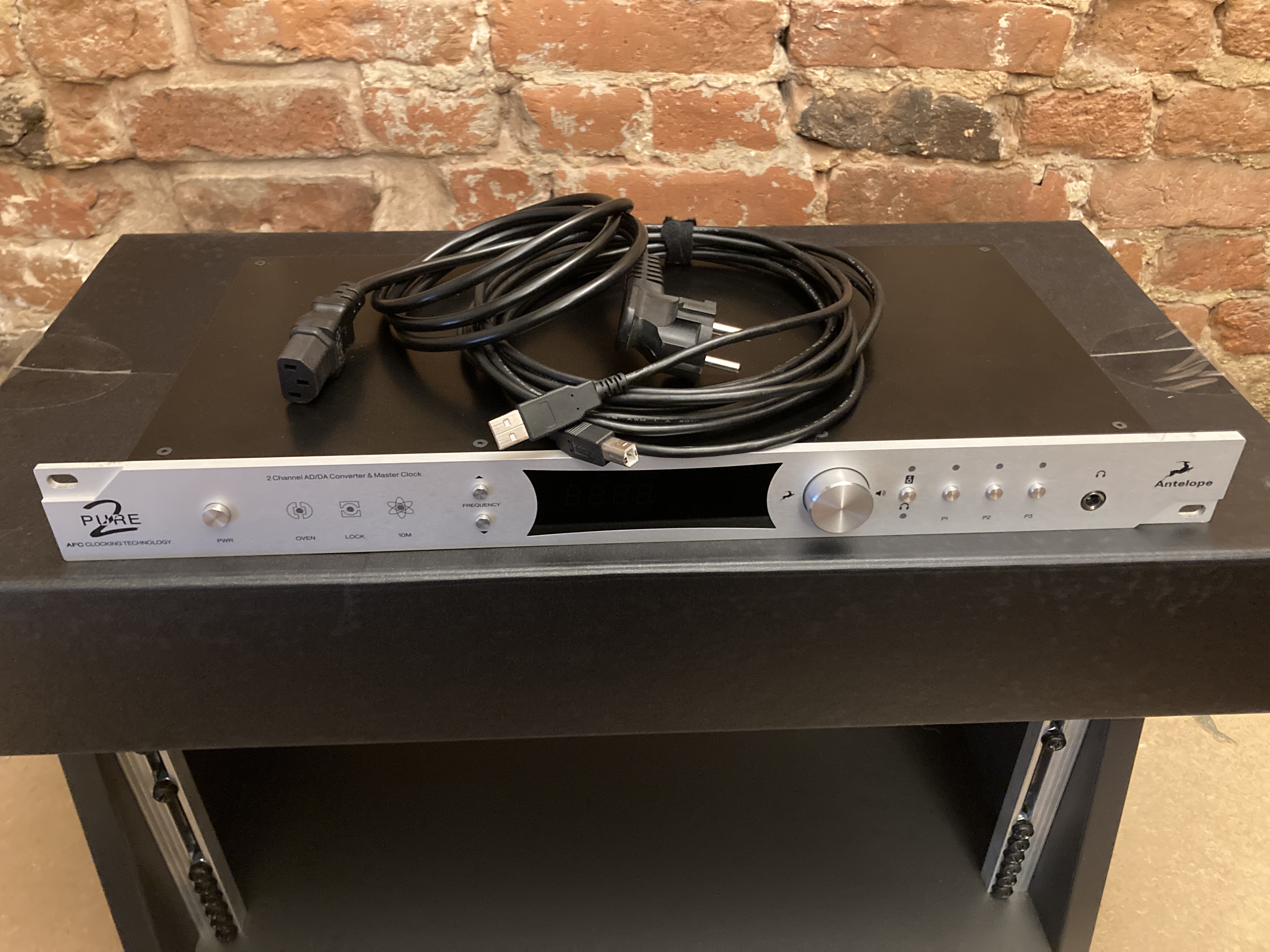 Antelope Pure2 - gear + cables