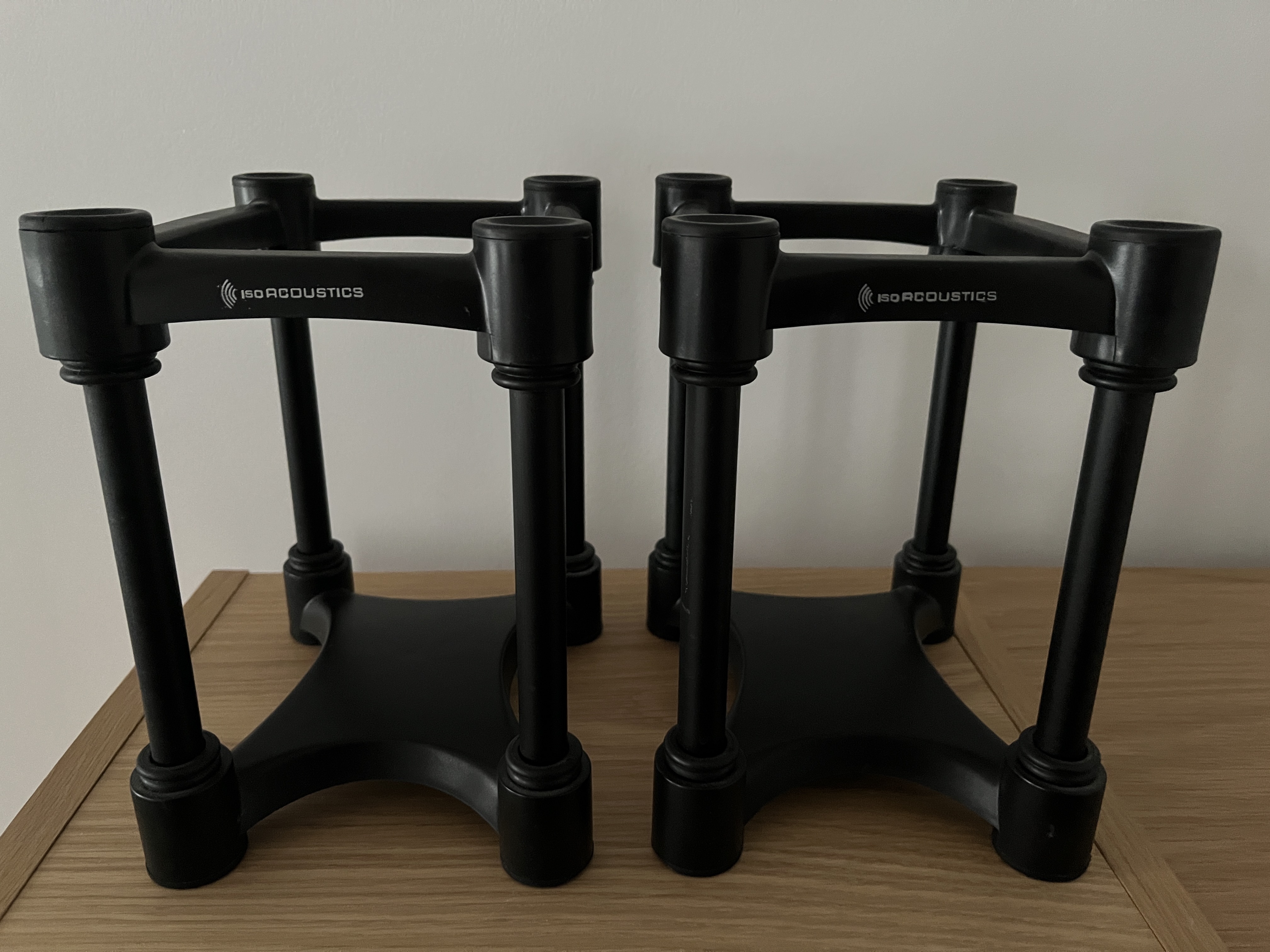 Vends IsoAcoustics ISO-155