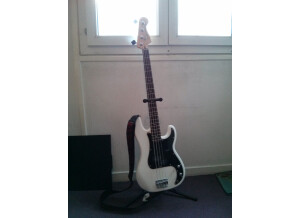 Squier Vintage Modified Precision Bass - Olympic White Rosewood