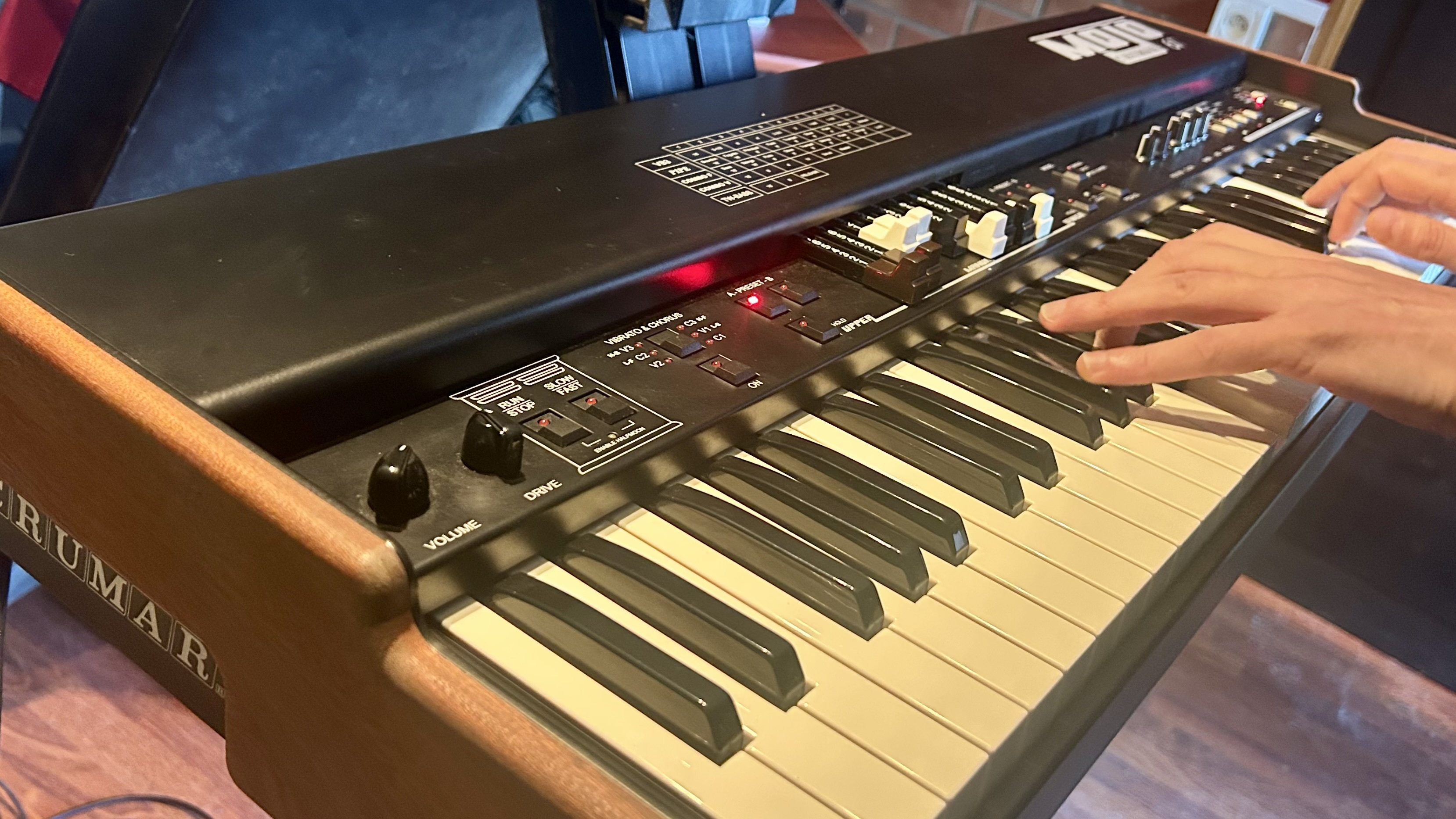 Crumar Mojo 61 + housse de transport