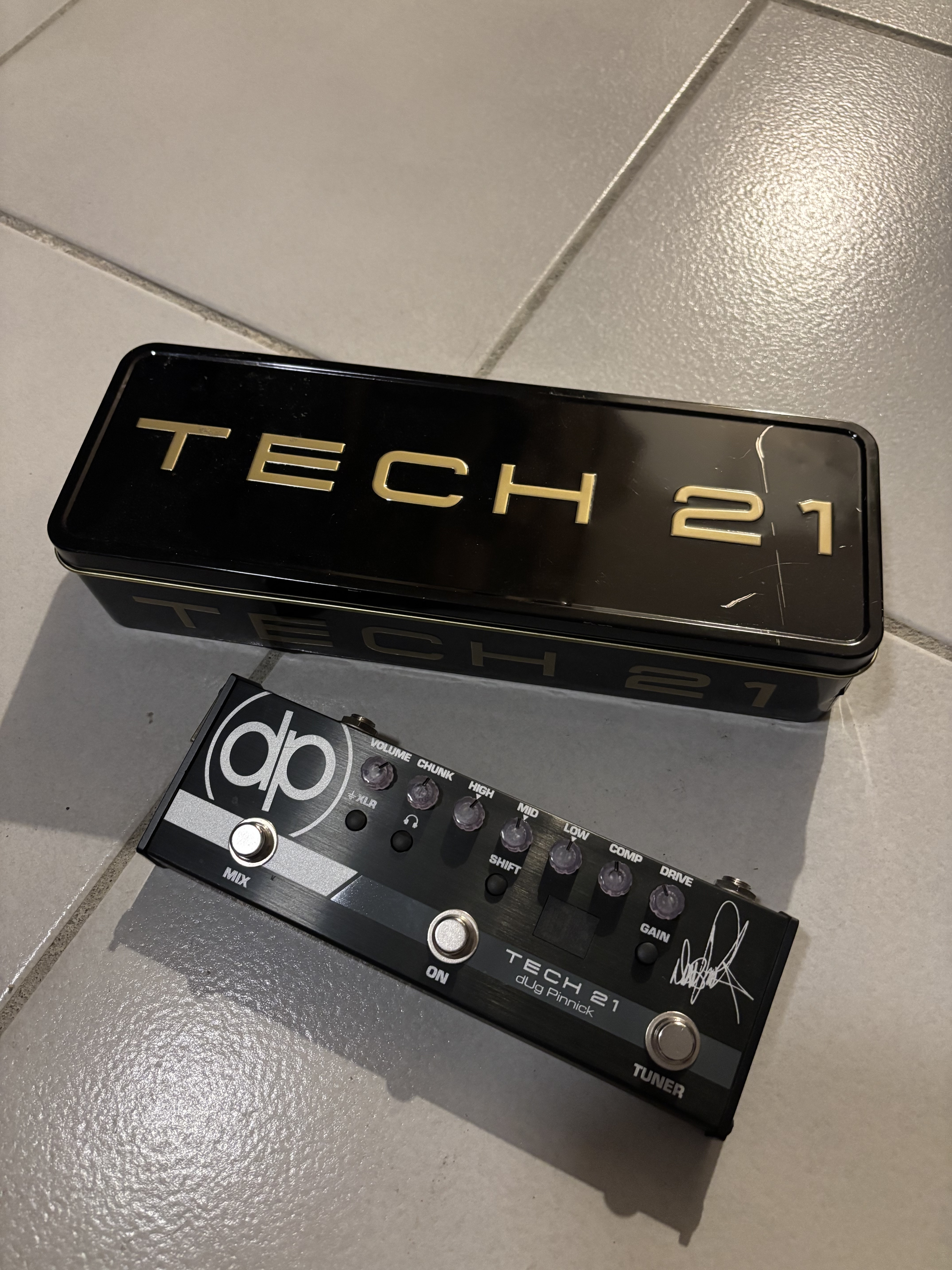 Vends Tech 21 Tech 21 dUg Pinnick DP-3X comme neuf.