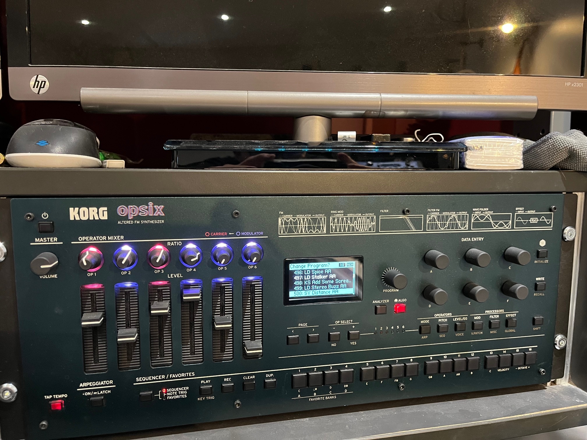 Vends KORG OPSIX module avec pack de 200 sons supplémentaires