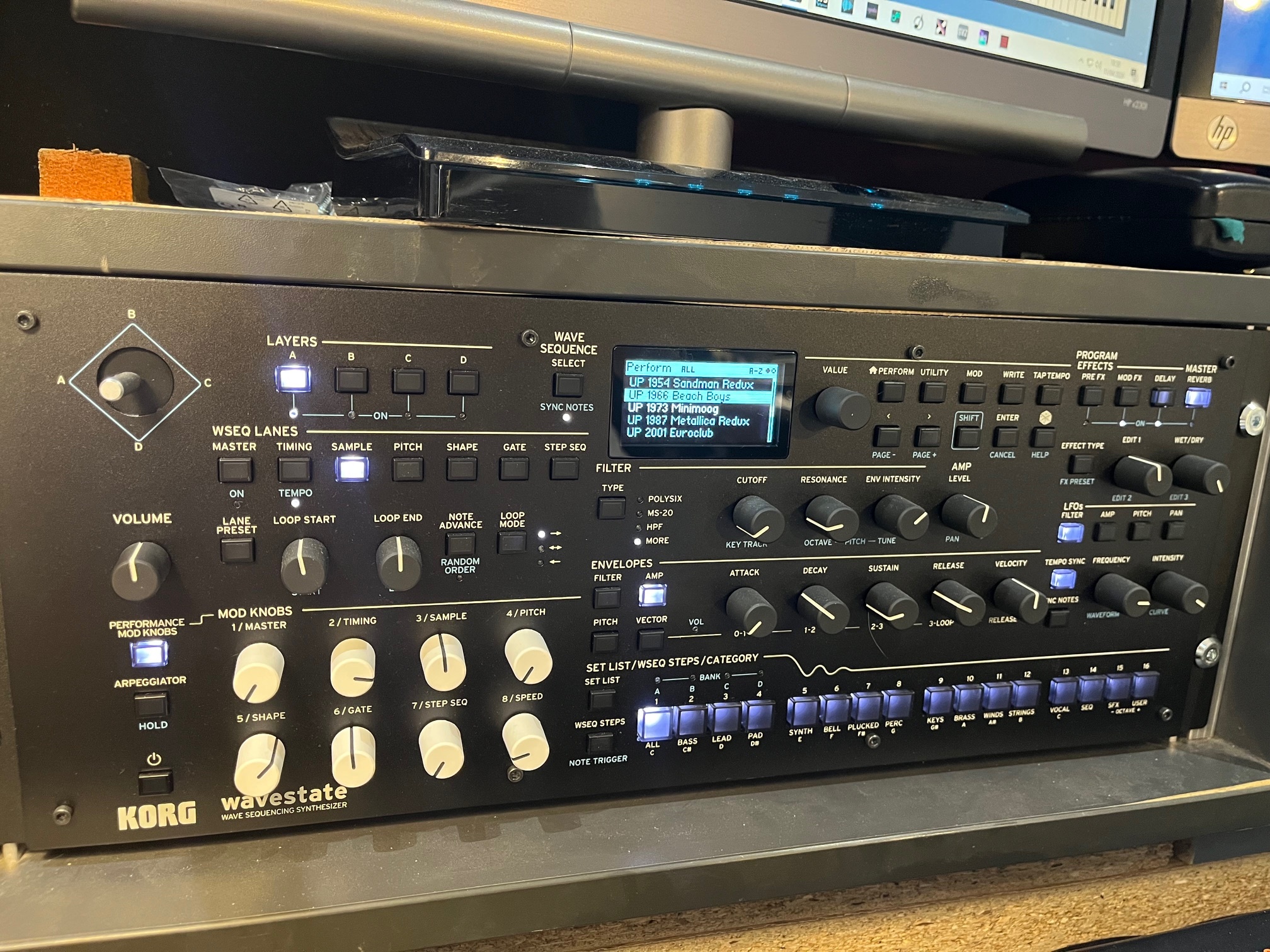 Vends KORG WAVESTATE module avec pack de 333 sons supplémentaires 