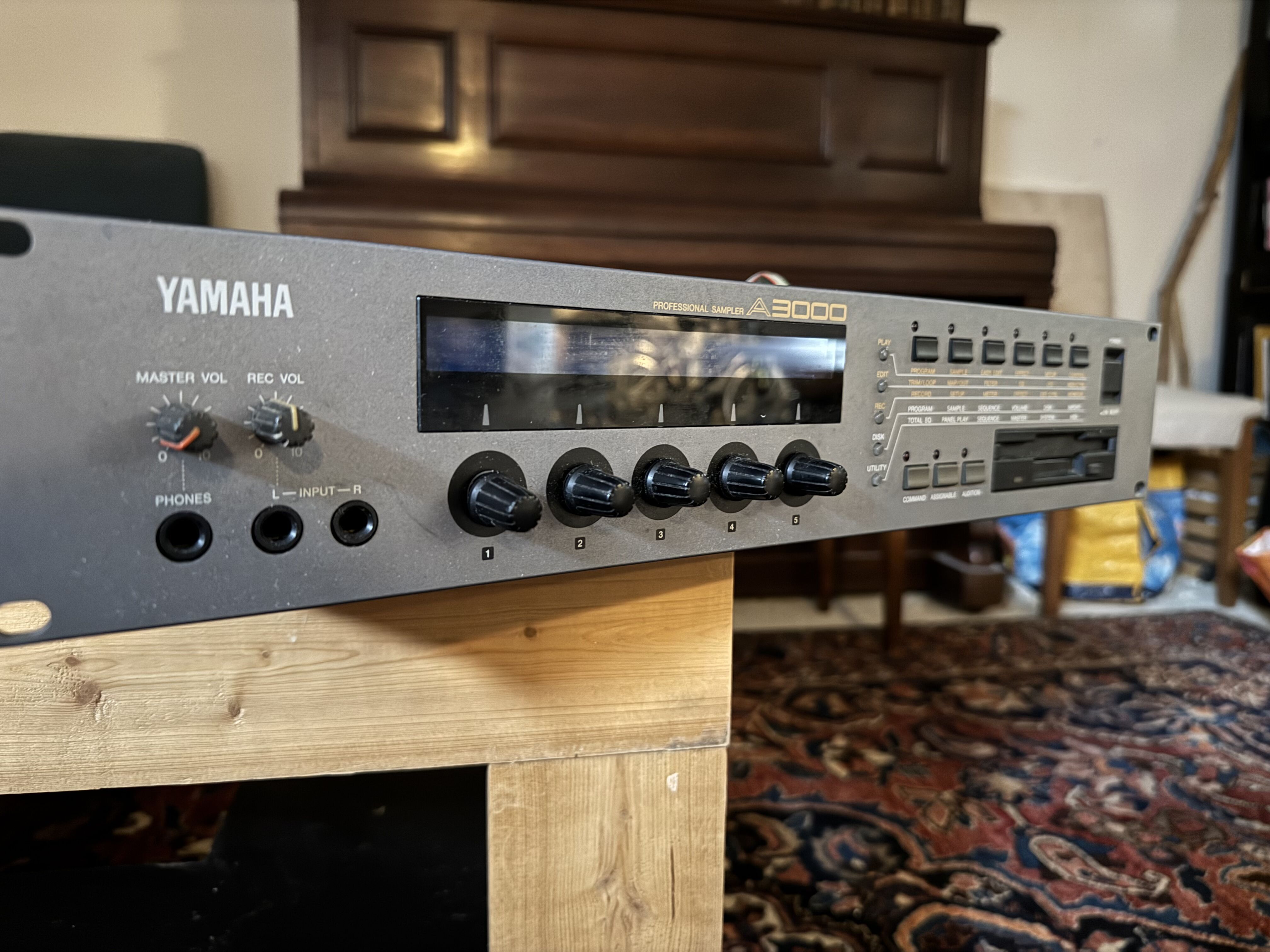 Yamaha A3000 V2 (29602)