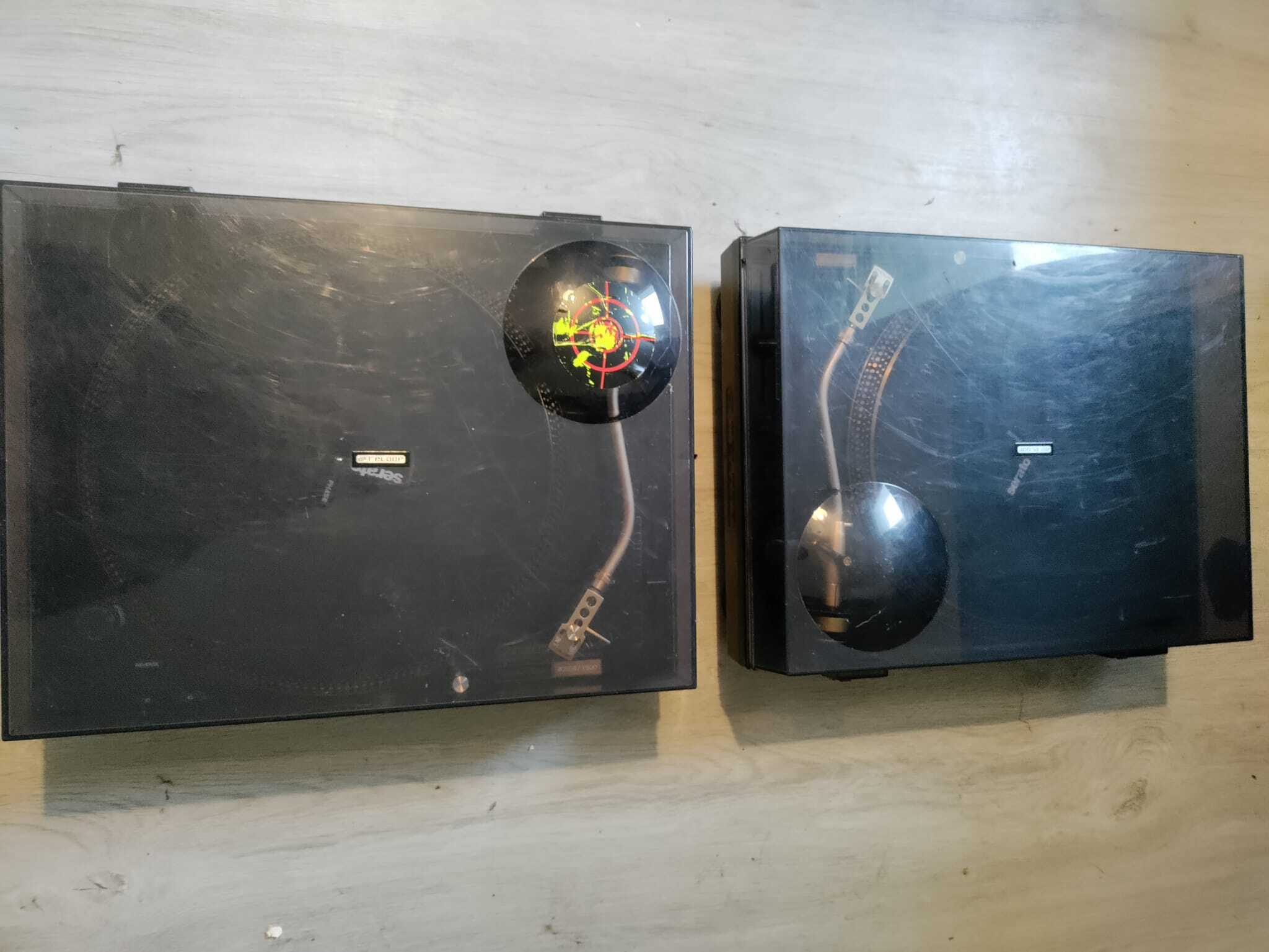 2X Reloop RP-7000 MK2 Gold Edition