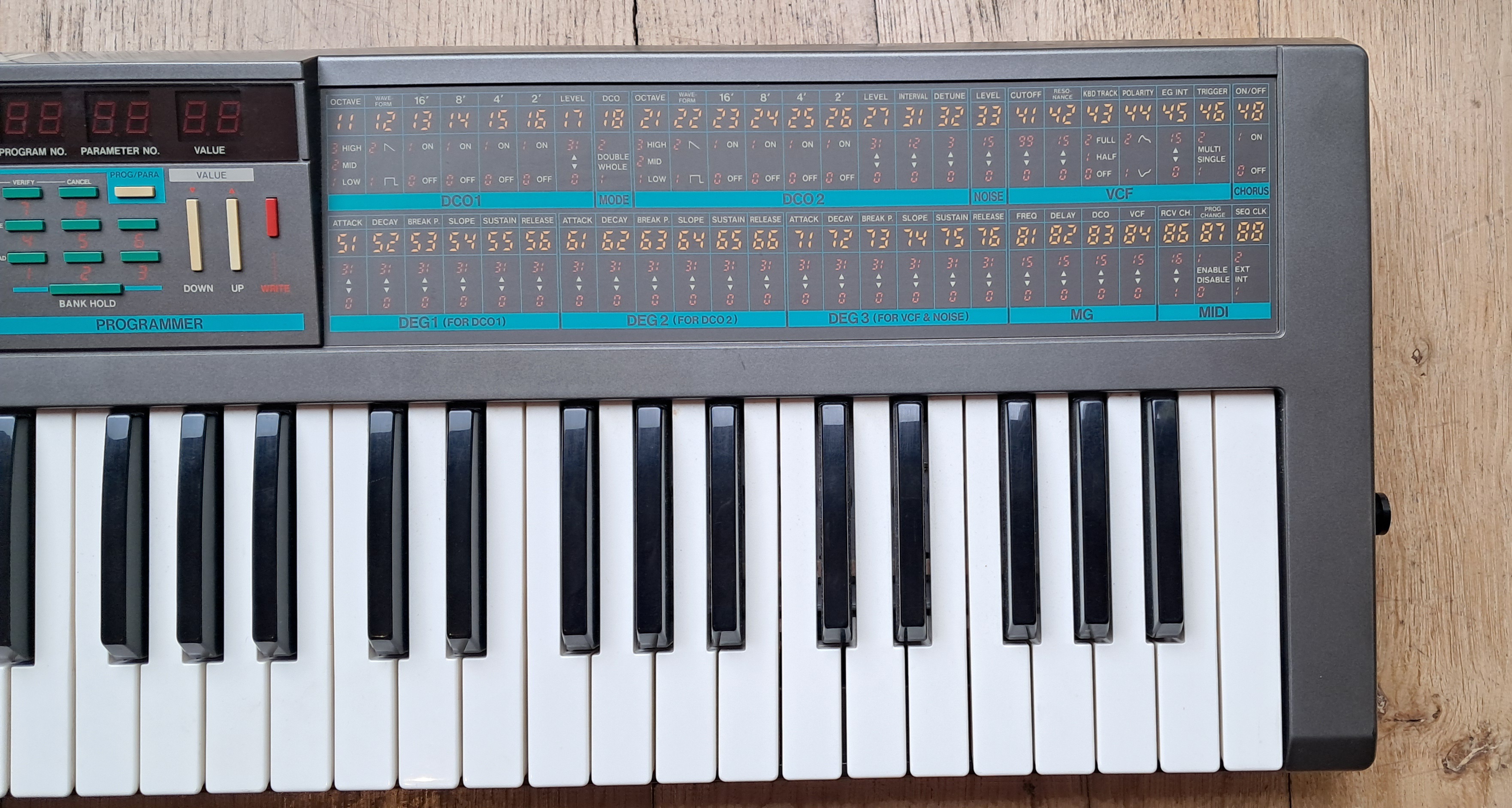 Korg Poly-800 (10912)