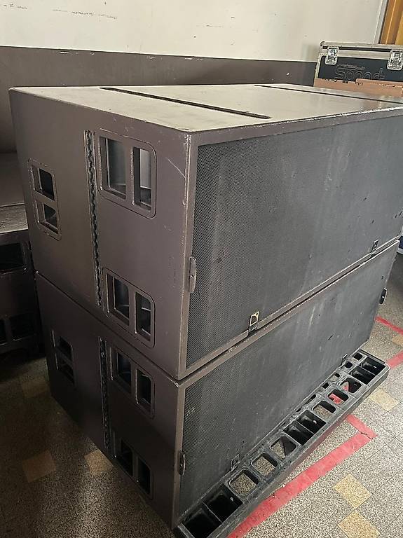 A vendre, SB28 6 pièces disponible