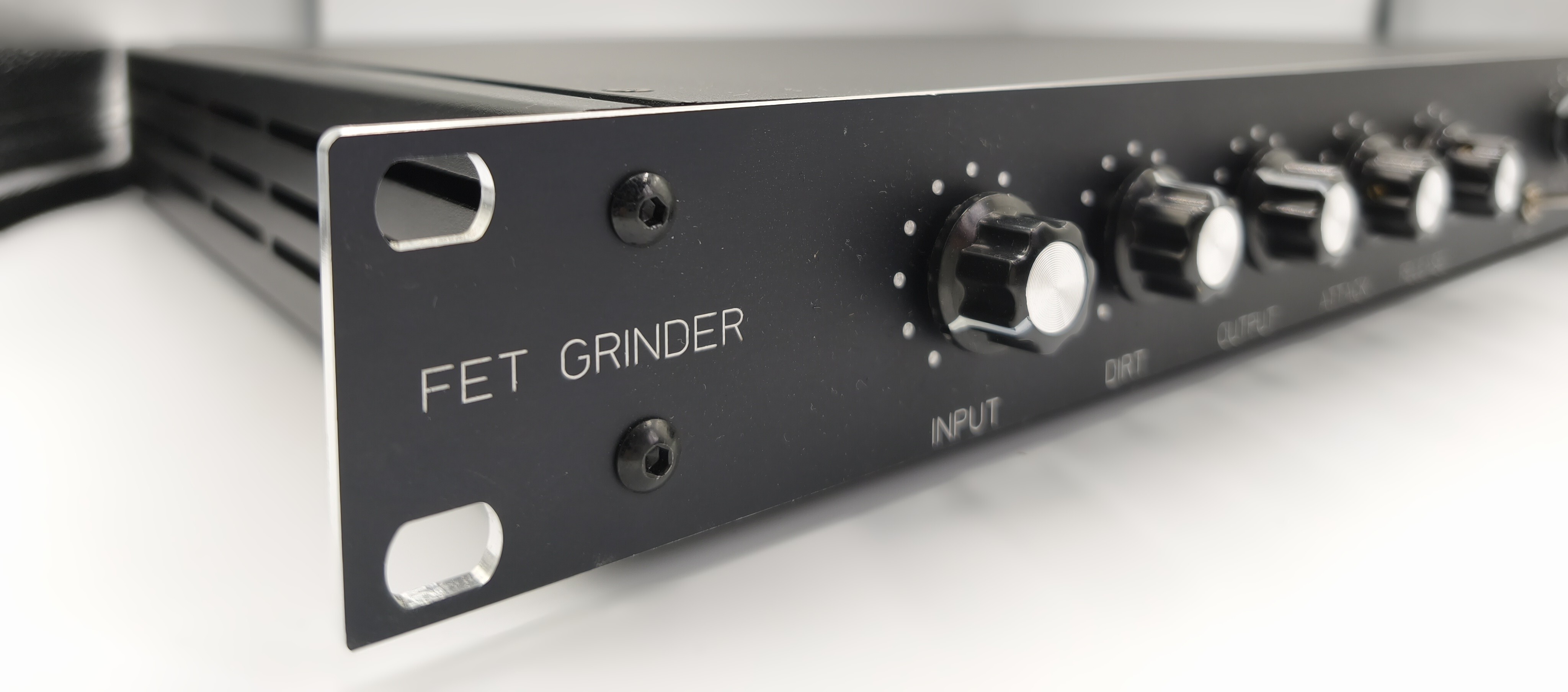 Compresseur FET GRINDER – Style 1176 – Fabrication soignée – État neuf