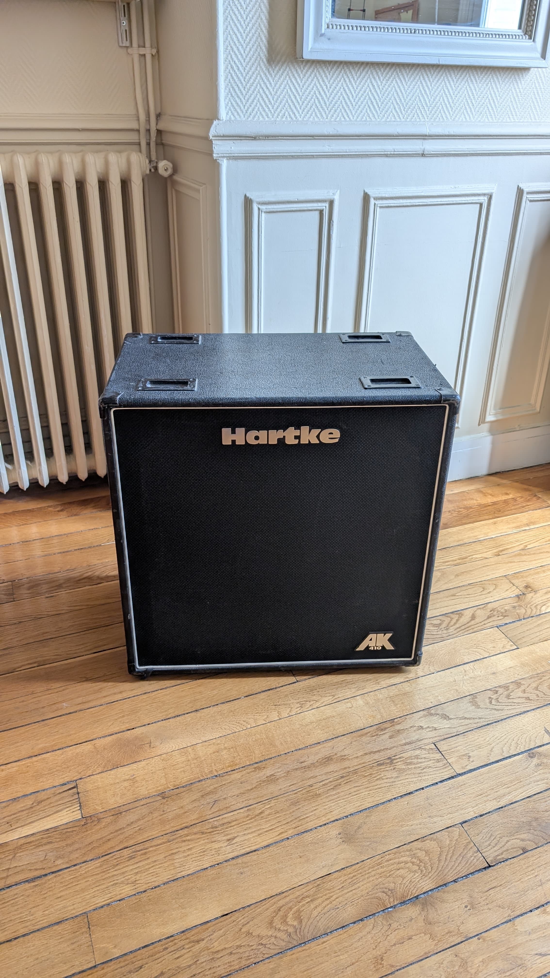 Vends HARTKE AK 410 - 500 Watts - 8 Ohms
