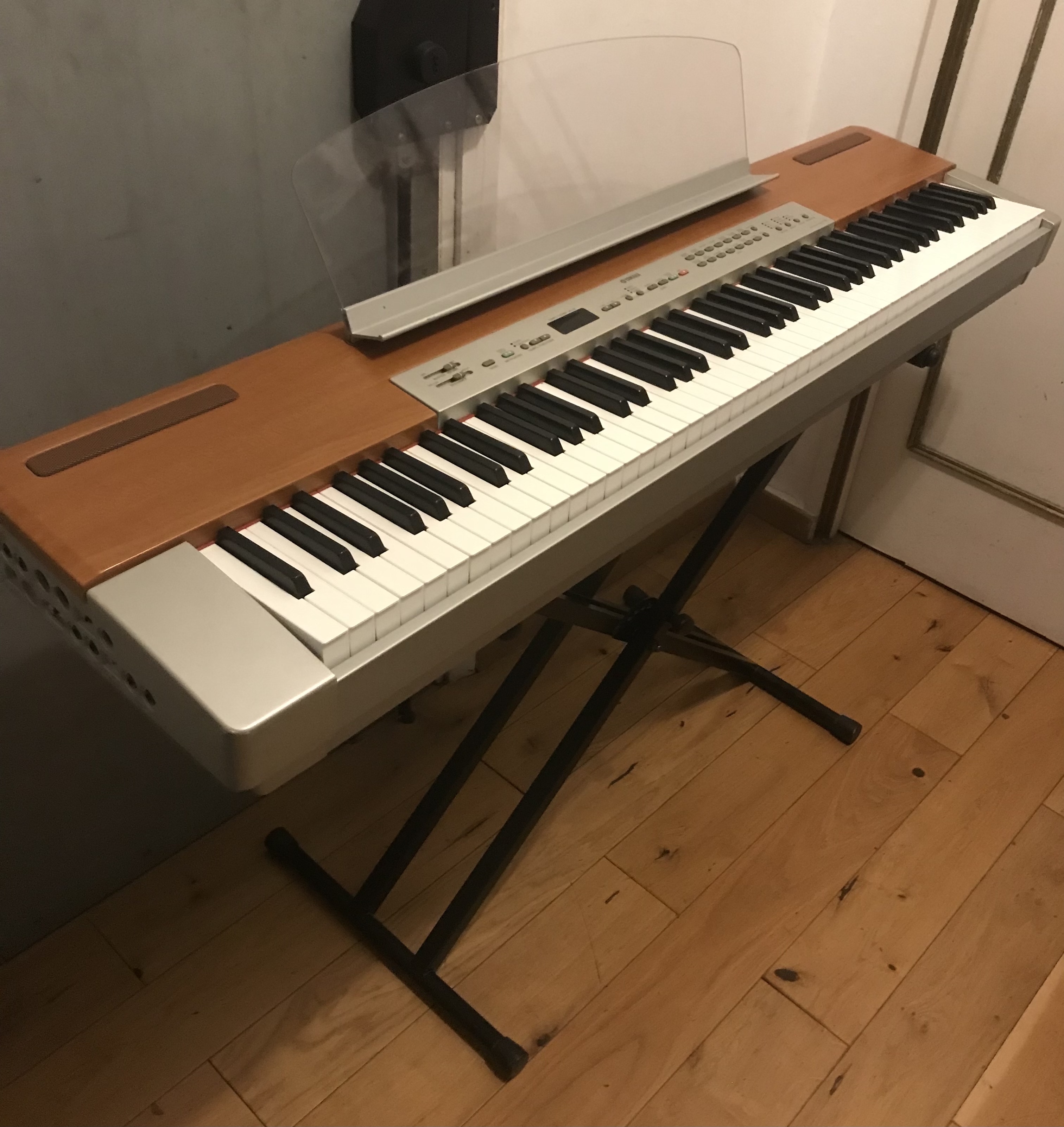 Yamaha P-120 (65054)