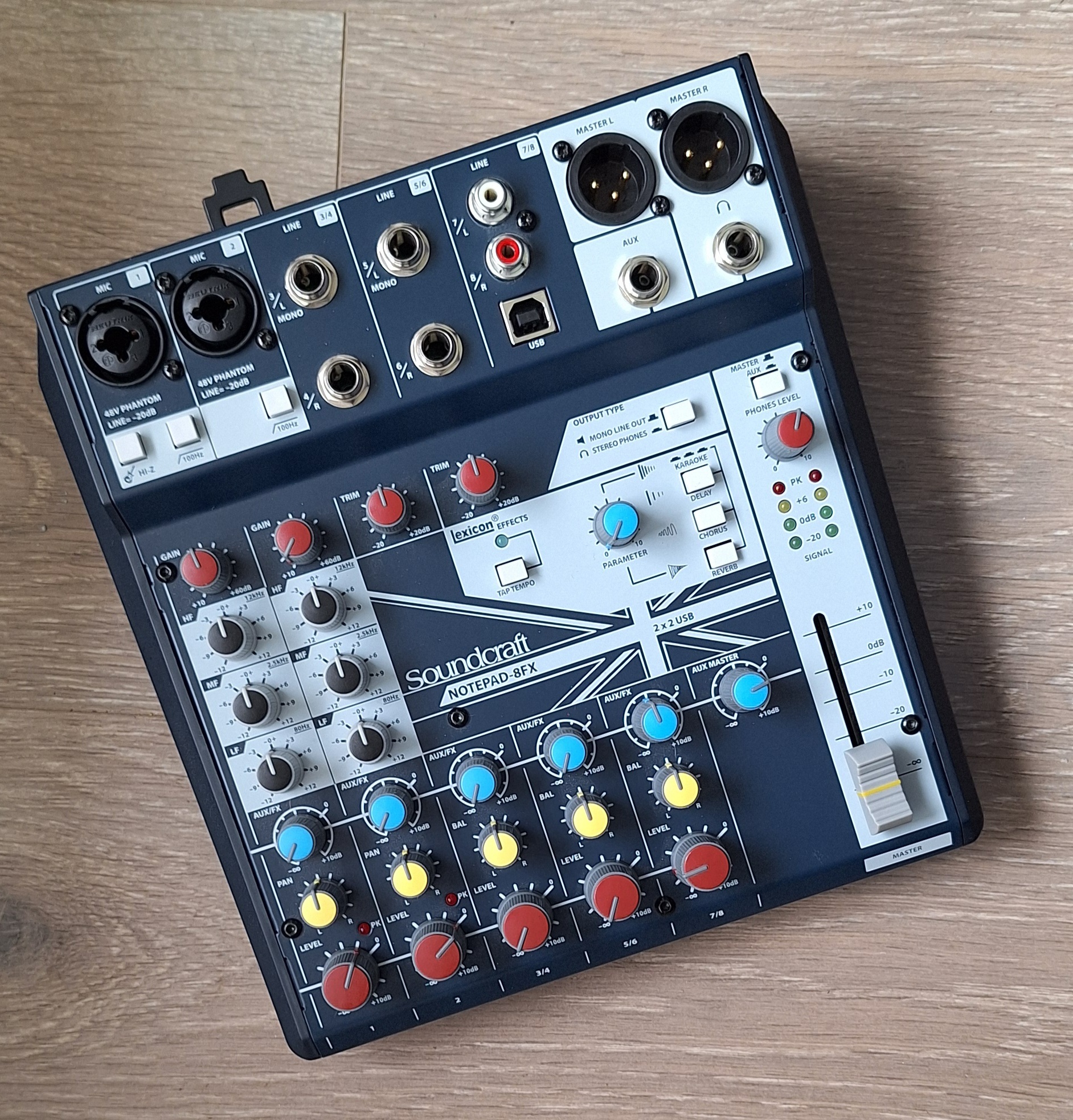 Soundcraft Notepad 8FX