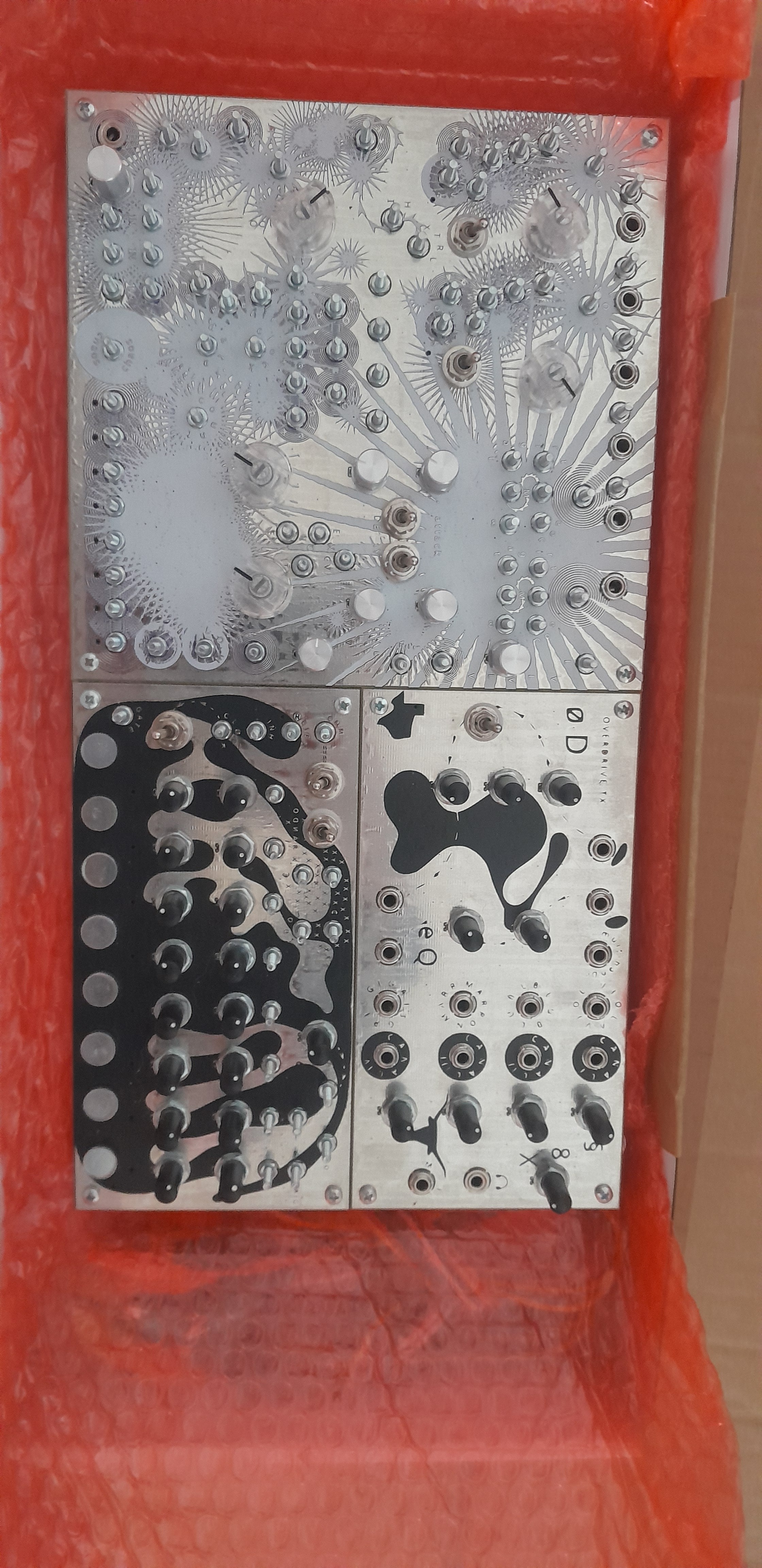 Twin Tropiques Antirave Deluxe