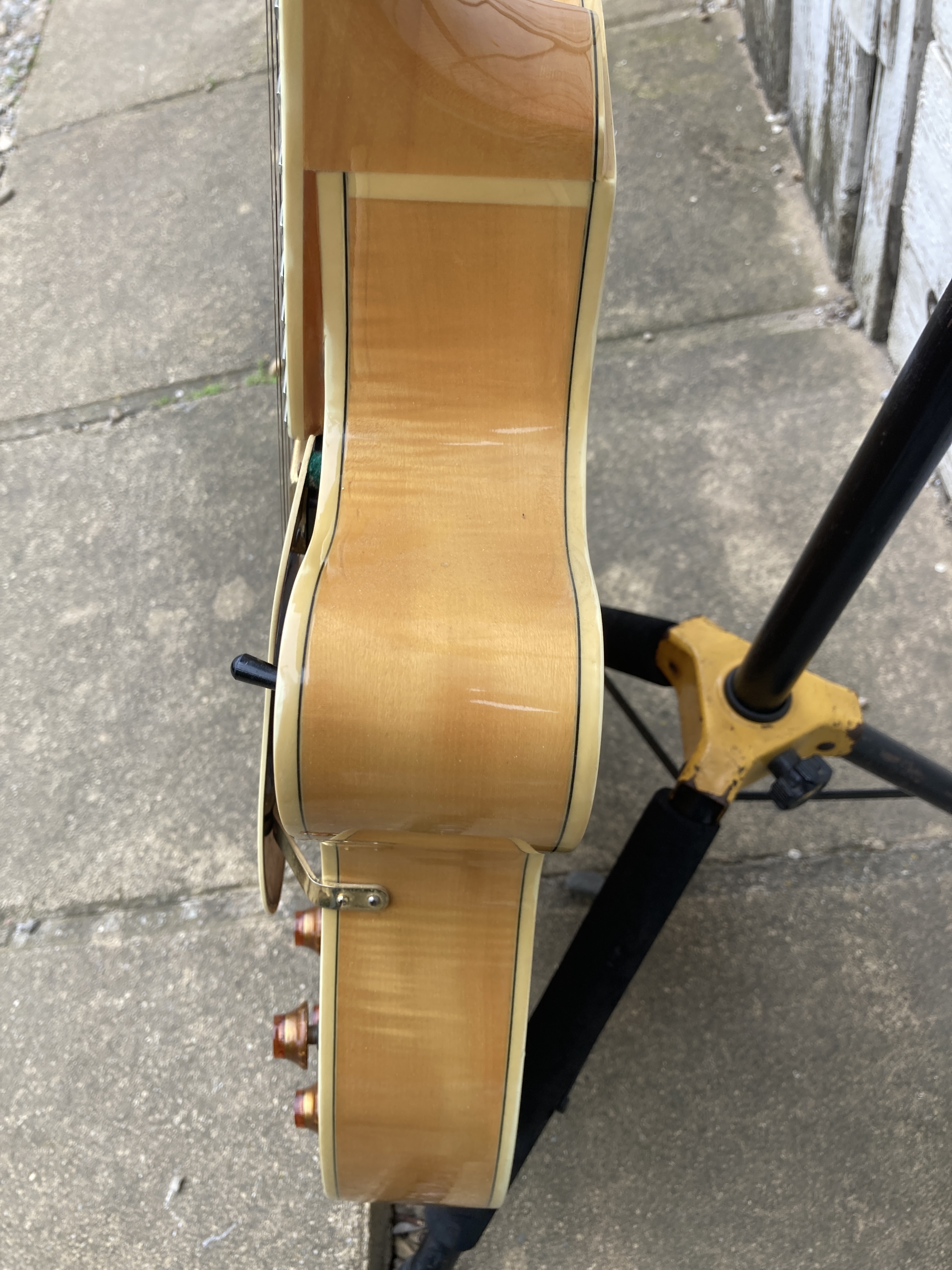 Epiphone Emperor (1984-1990) (4158)