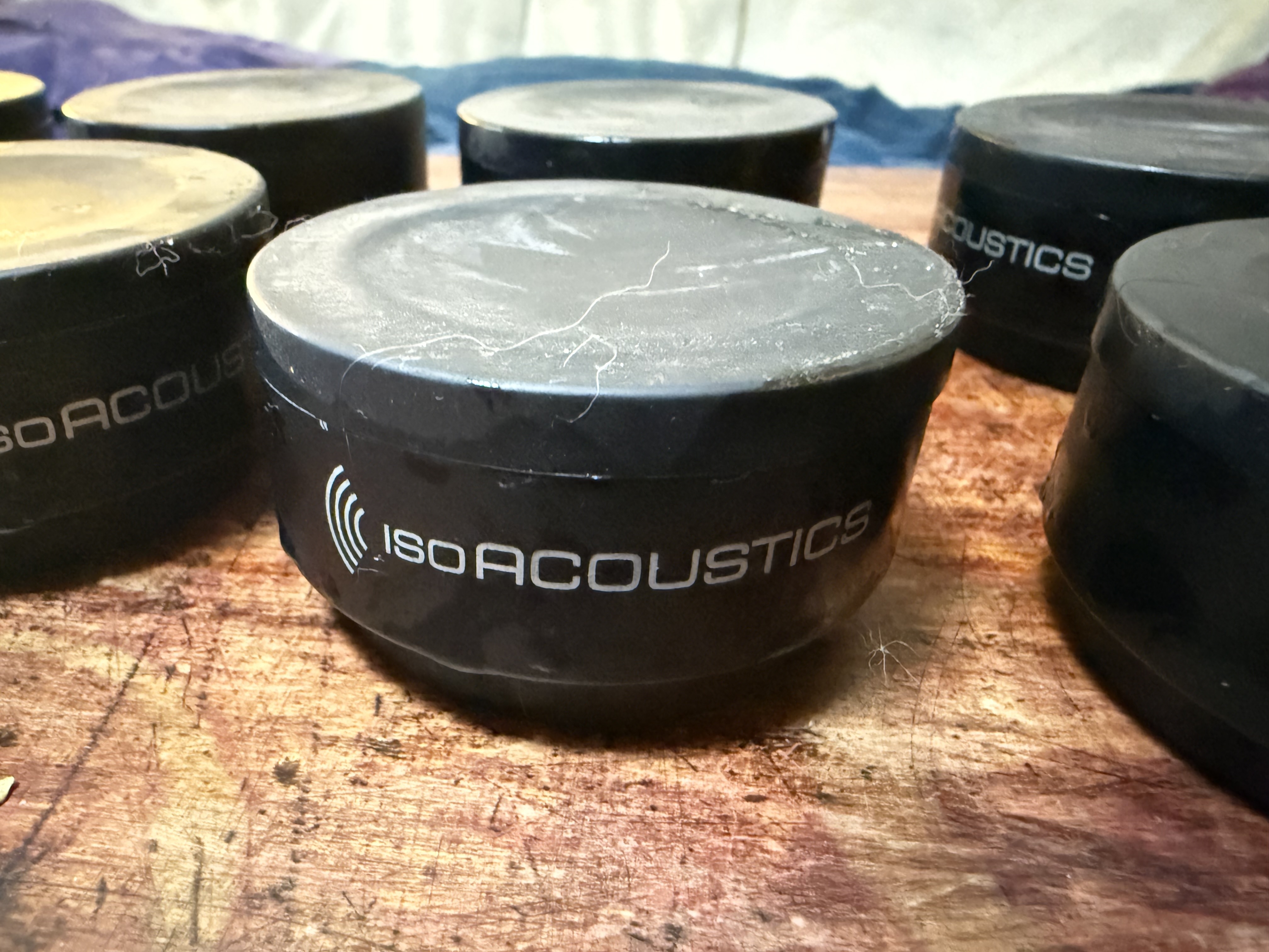 IsoAcoustics ISO-PUCK 76 (16291)