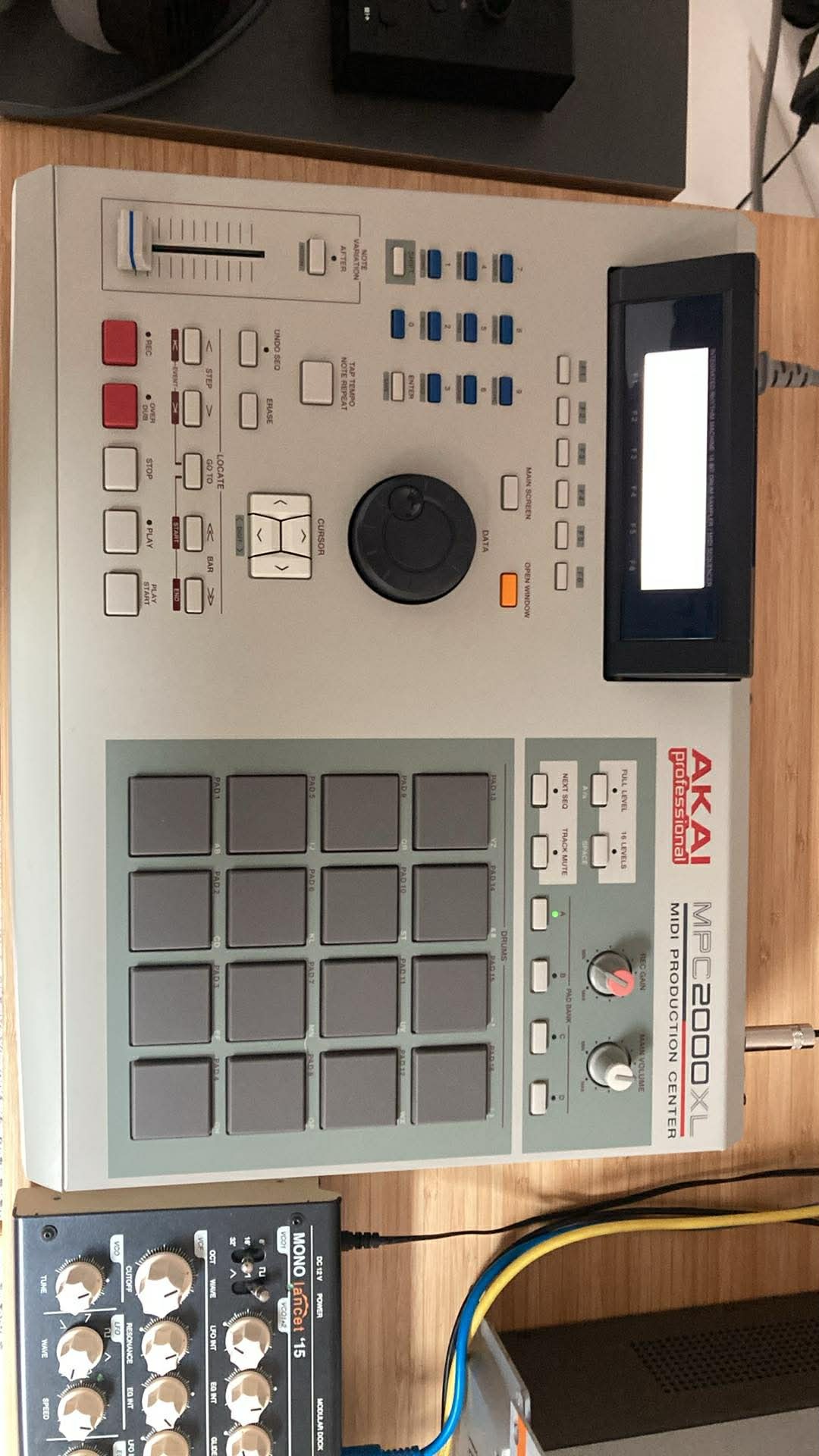Akai Professional MPC2000XL (39860)