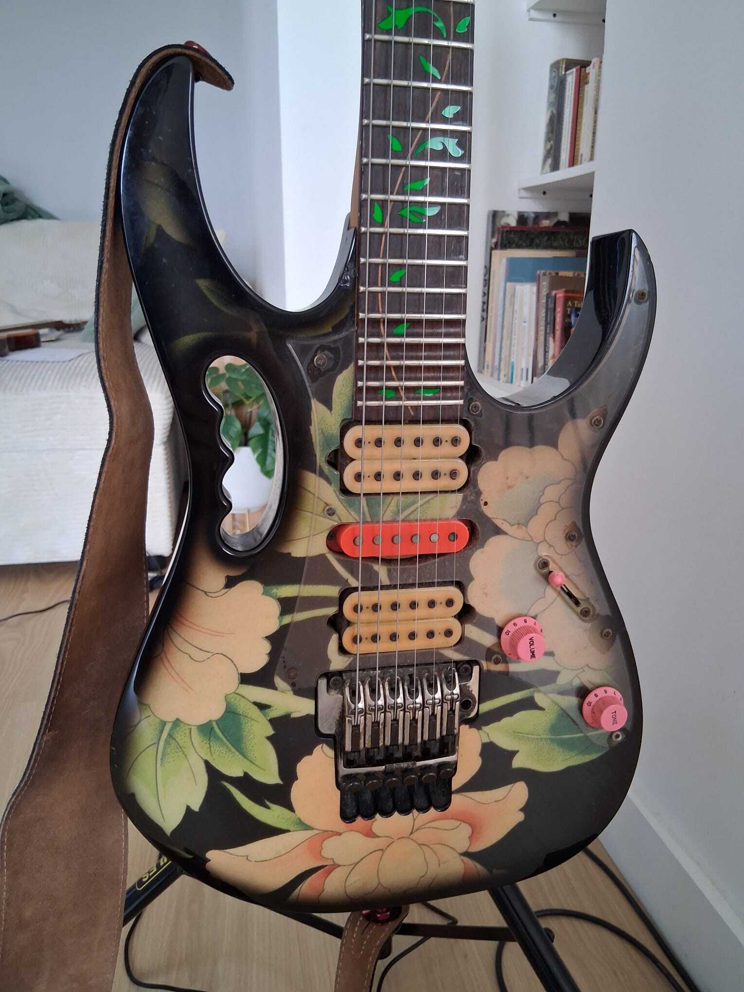 Ibanez jem 77 fp 2002 Japon Steve Vai (rare)