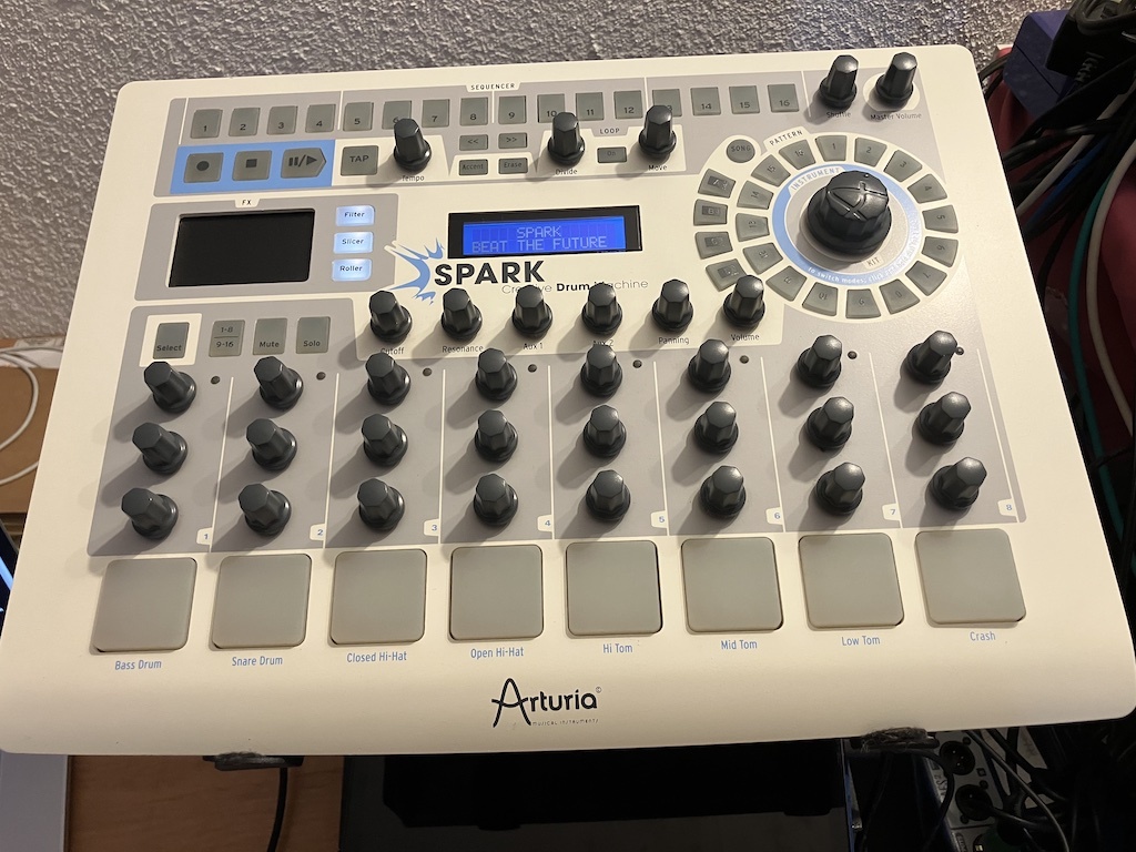 contrôleur MIDI // Boite à rythme